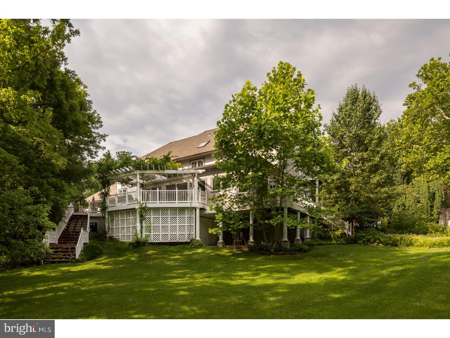 COUNTRY CLUB ESTS - Residential