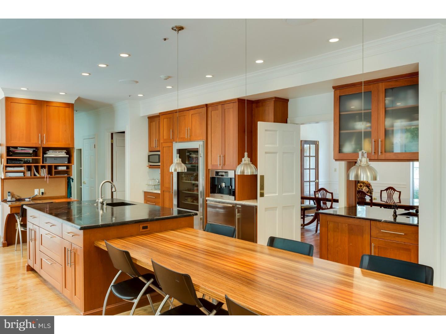 COUNTRY CLUB ESTS - Residential