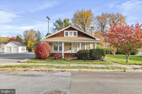 185 E BIRCH LANE ROMNEY WV 26757