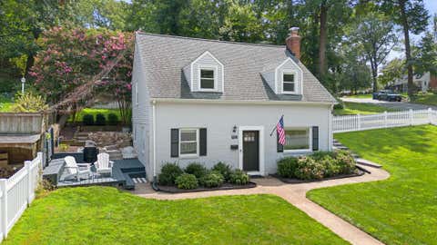 Photo of 7011 Jefferson Avenue, FALLS CHURCH, VA 22042 (MLS # VAFX2335038)