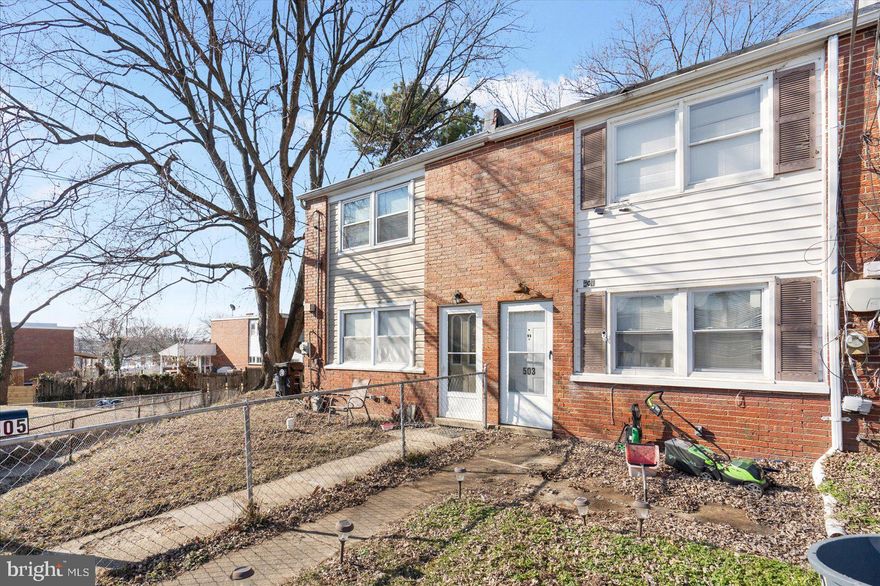 3 bedroom 1 bath rowhome with a spacious kitchen and first floor washer/dryer.  Traffic is minimal as the house sits at the end of the court and there is ample parking.  It is currently rented for $1,450 per month.
Enjoy time in the fenced back yard or take a quick stroll to the nearby playground for some outdoor time. It is also convenient to downtown Baltimore and BWI Airport with a quick 15-20 minute drive.
Schedule your showing today!