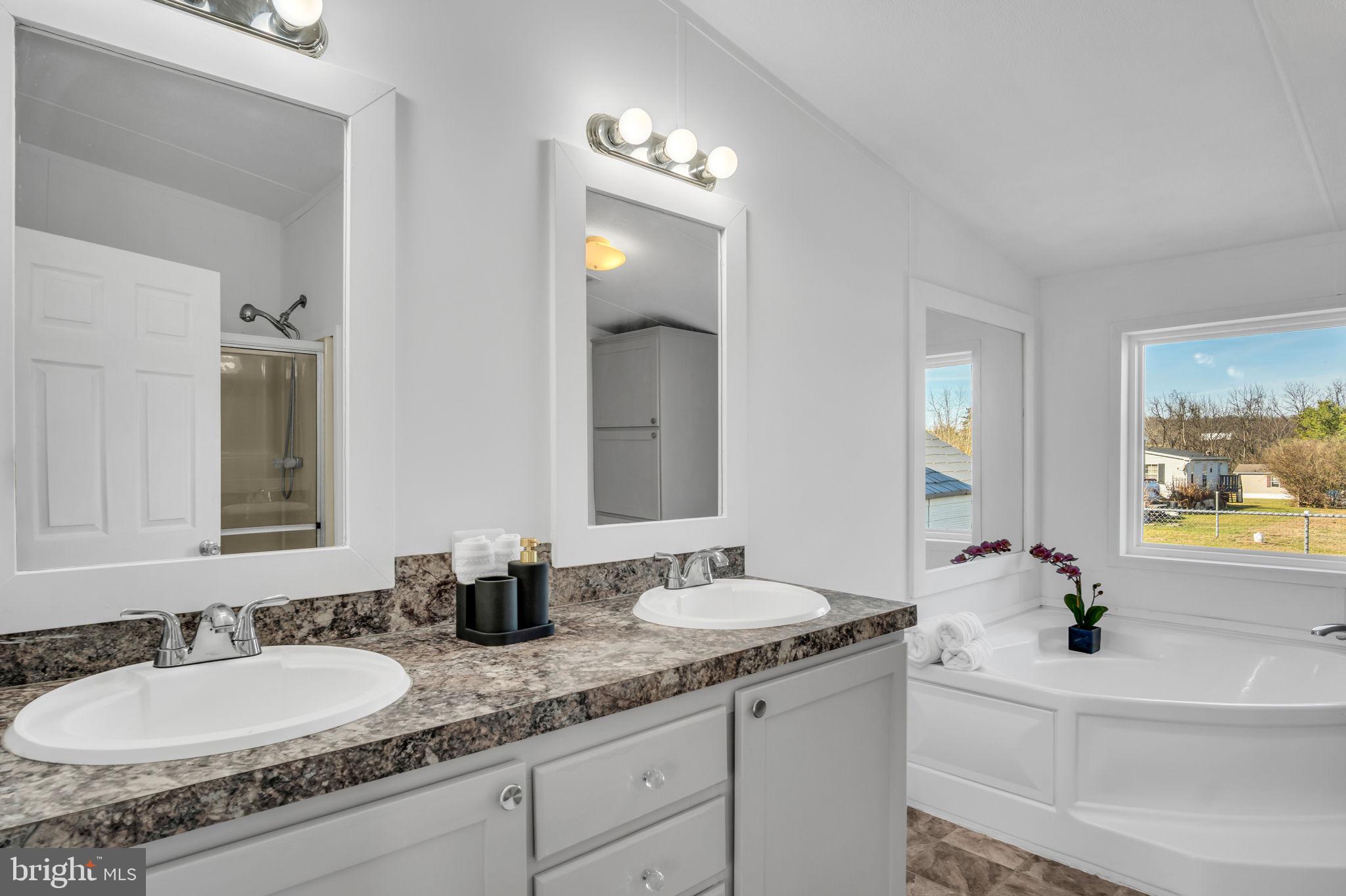 COUNTRY VIEW MHP - Residential