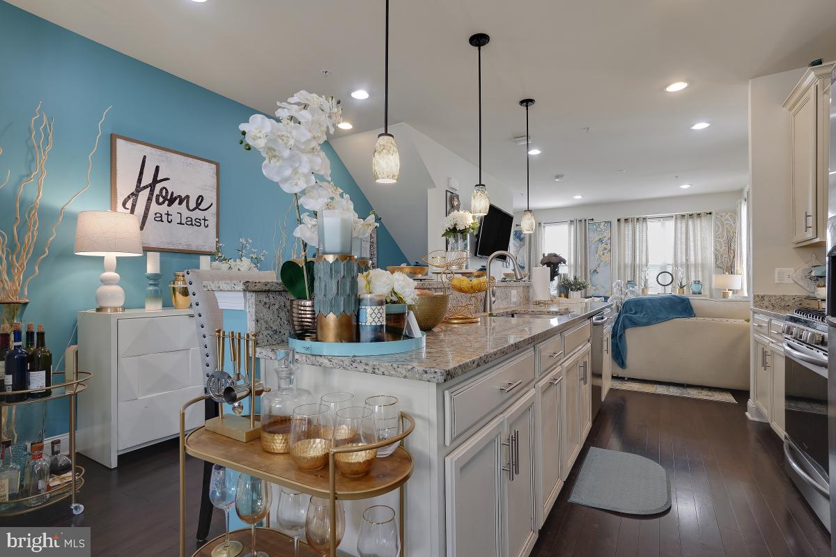 EASTCHURCH - Residential Lease