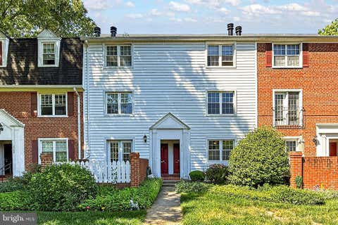 Condo For Rent - 2711 S Walter Reed Drive #A<br/> ARLINGTON, VA 22206
