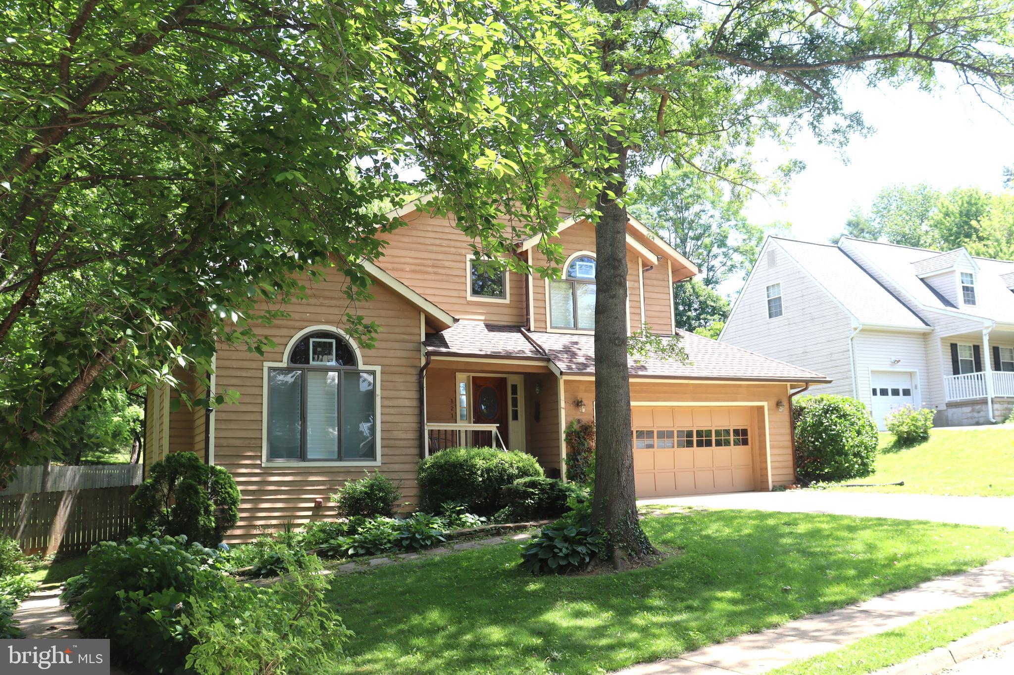 121 BRENDA COURT