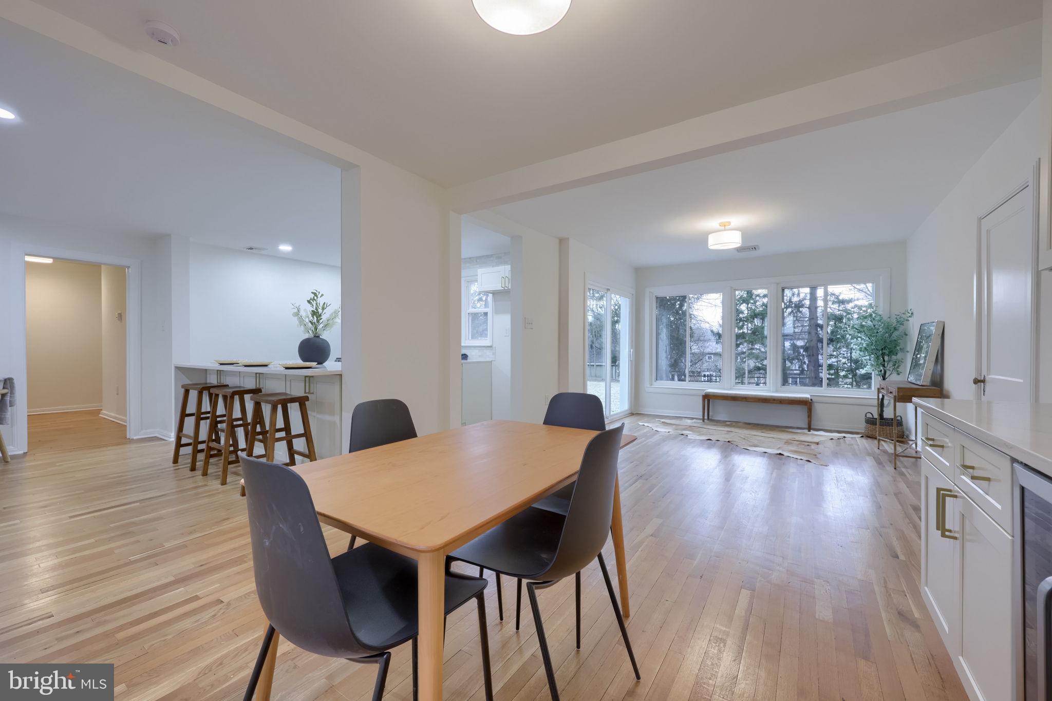 SCHOOL LANE HILLS - Residential