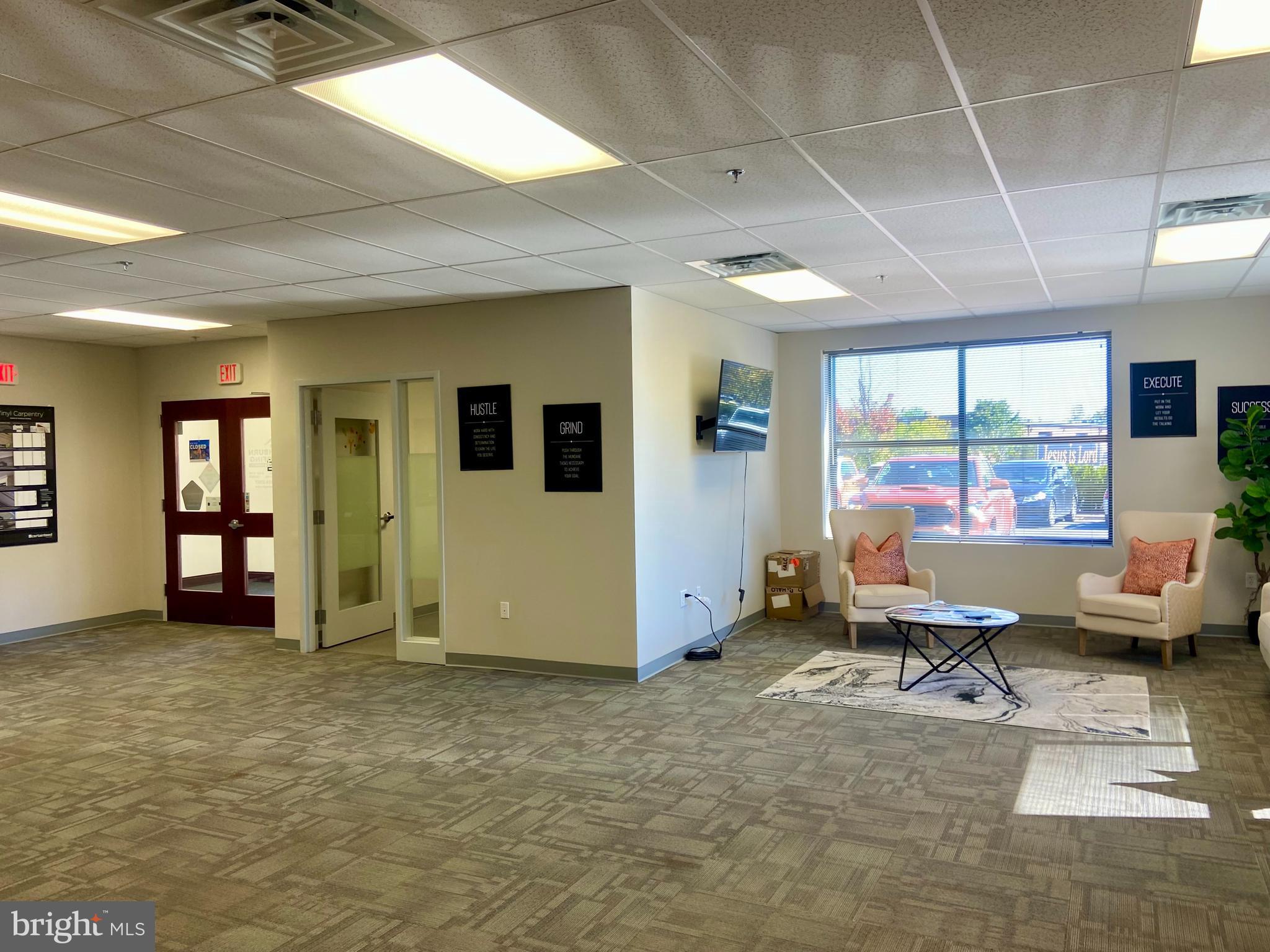 WINCHESTER - Commercial Lease