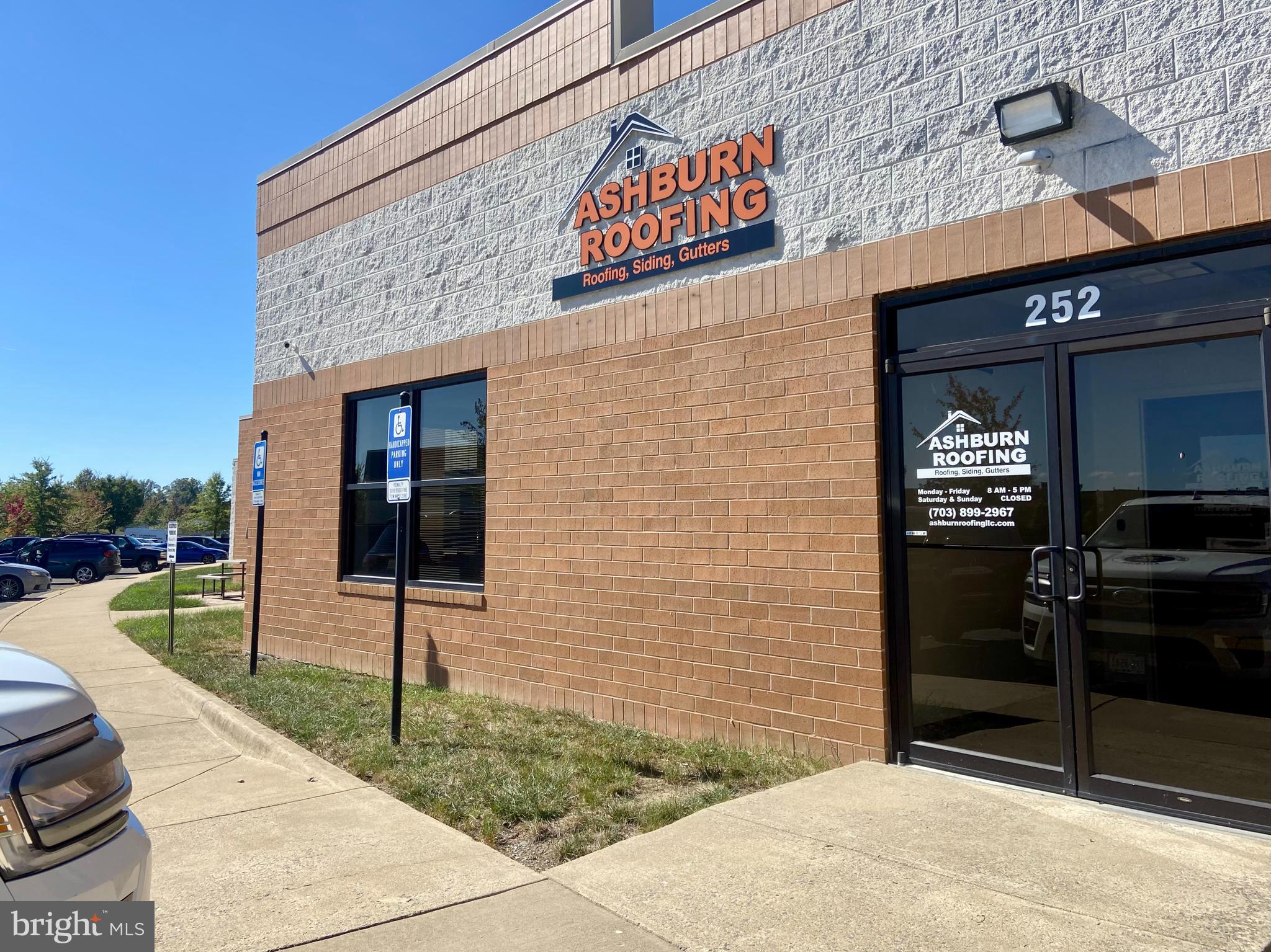 WINCHESTER - Commercial Lease