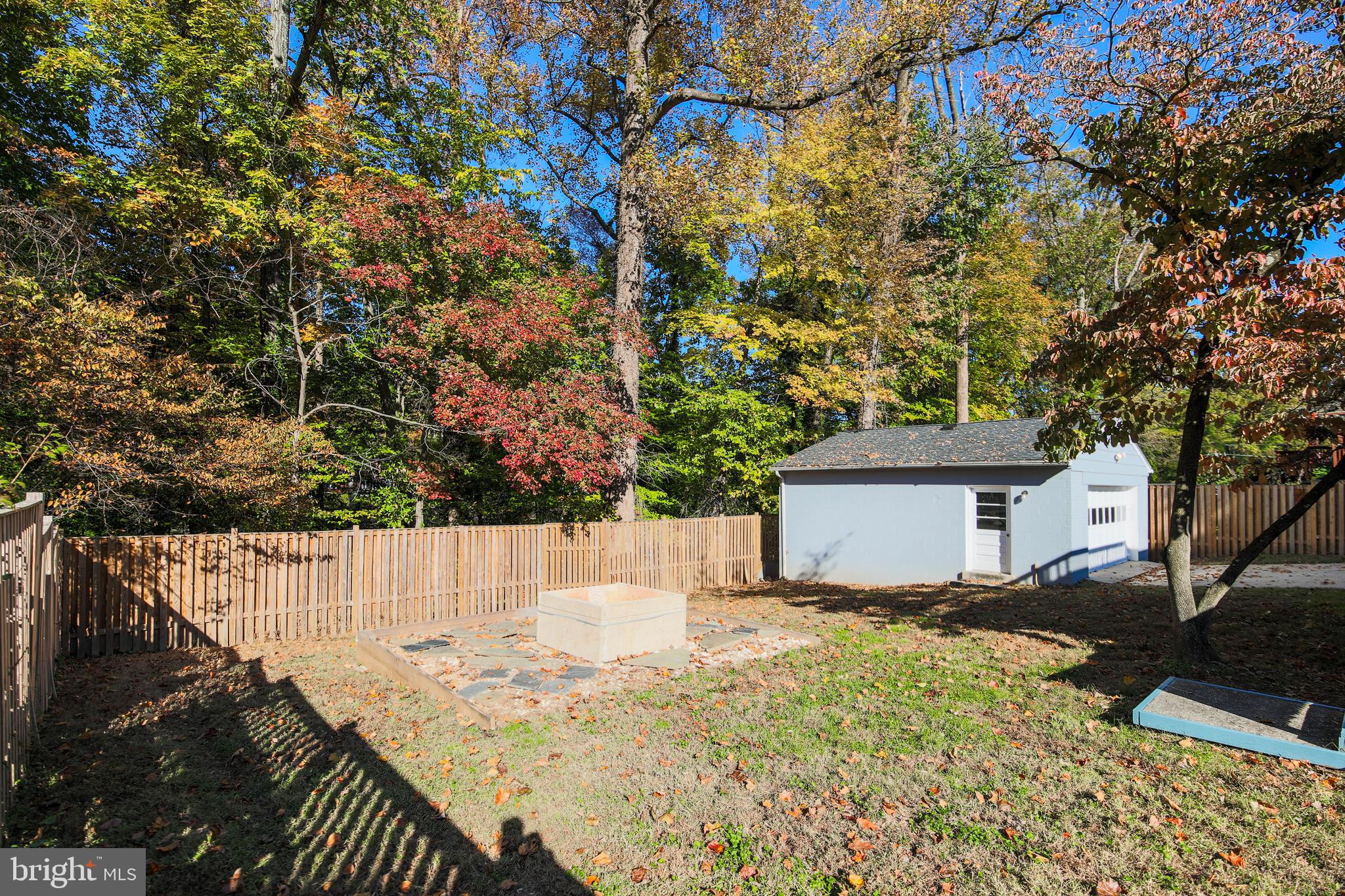 NORTH SPRINGFIELD - Residential