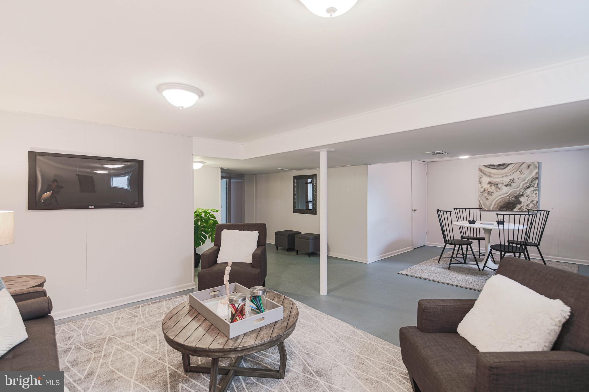 NORTH SPRINGFIELD - Residential