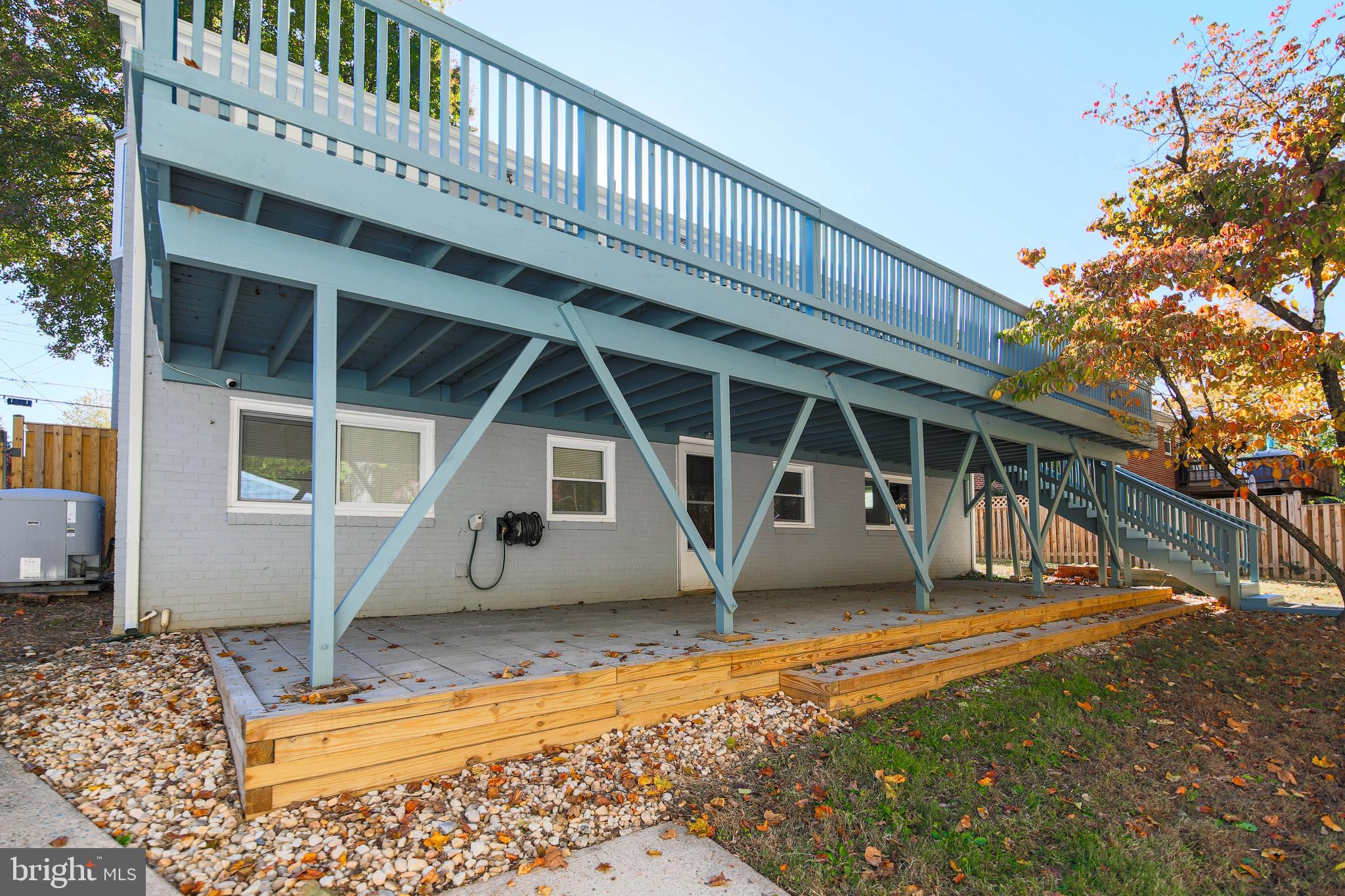 NORTH SPRINGFIELD - Residential