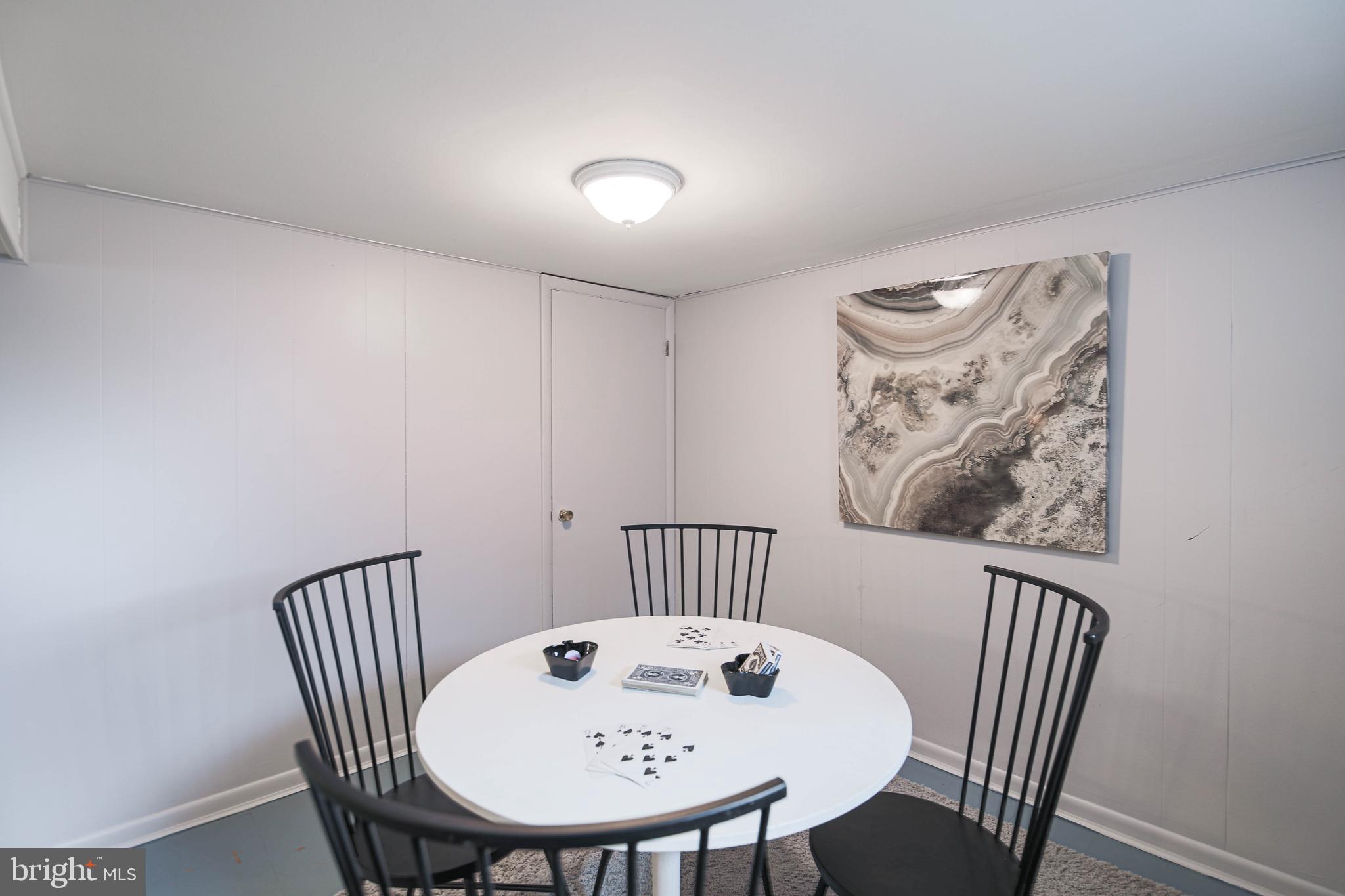 NORTH SPRINGFIELD - Residential