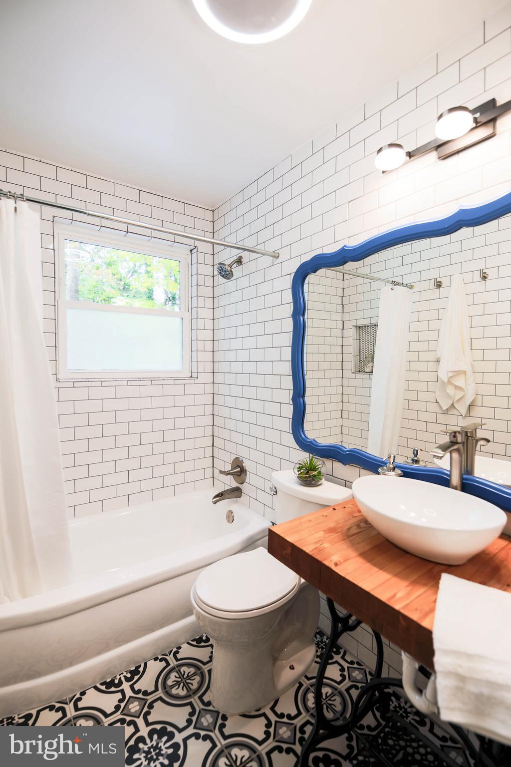 NORTH SPRINGFIELD - Residential