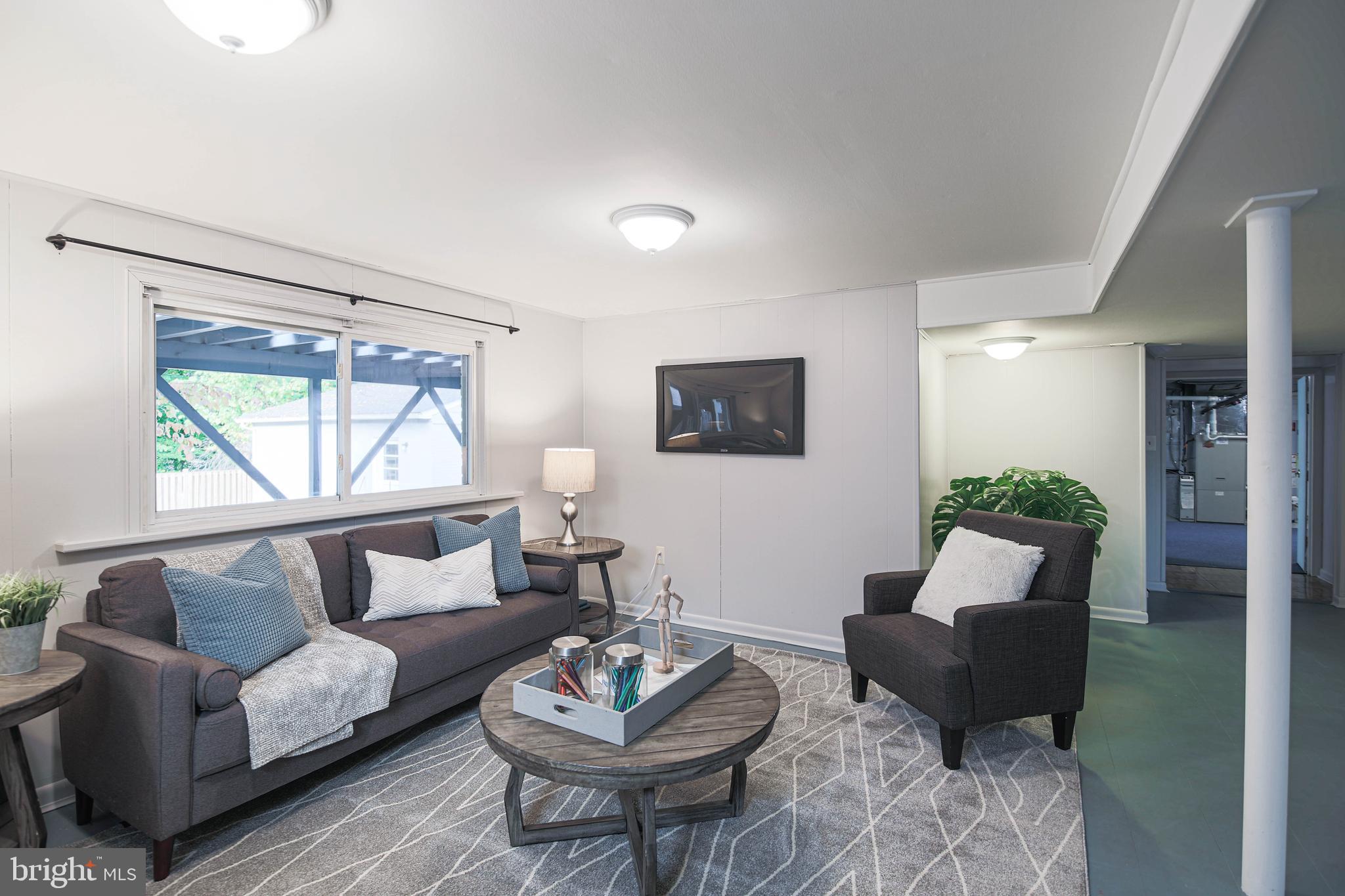 NORTH SPRINGFIELD - Residential