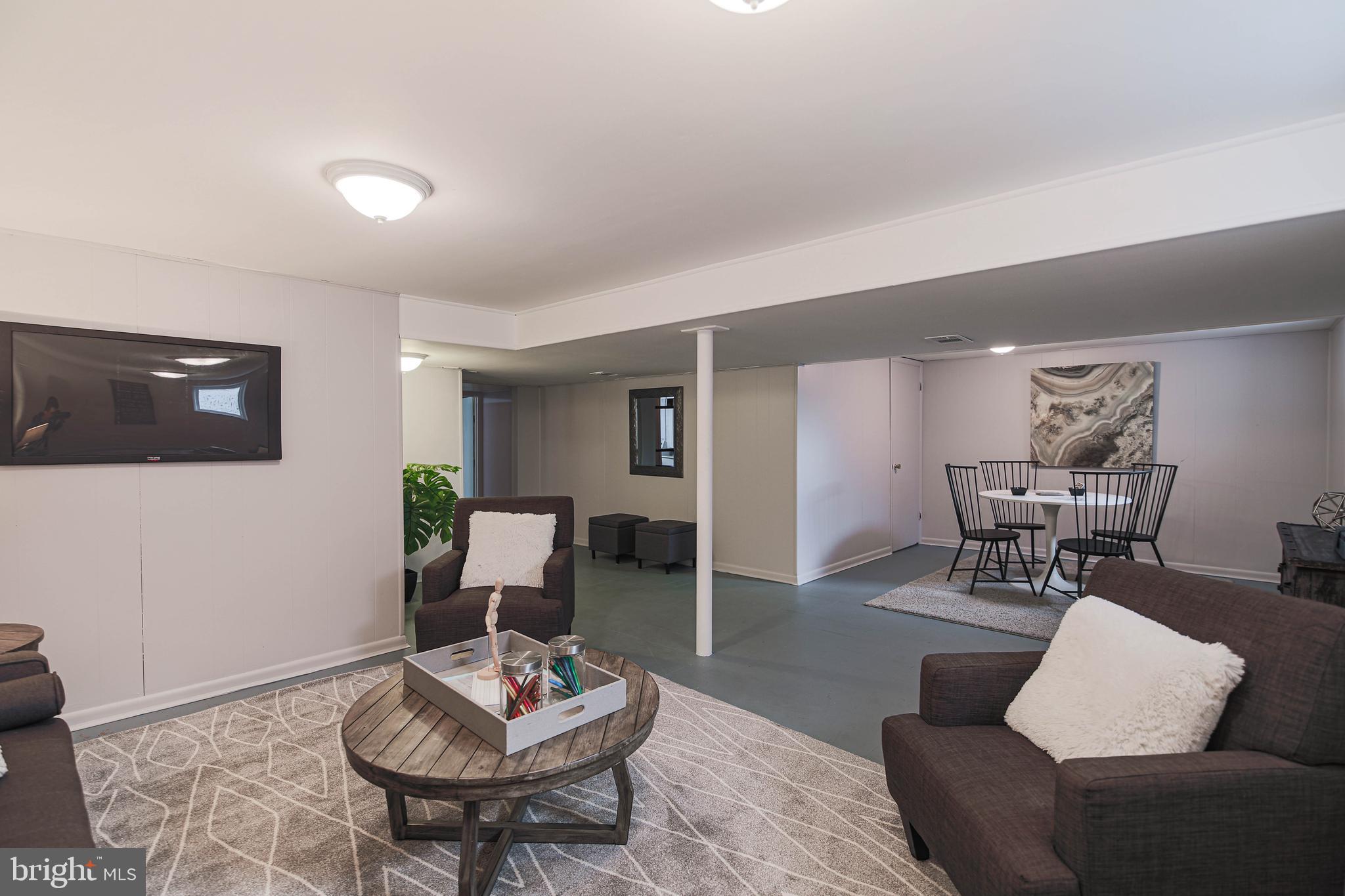 NORTH SPRINGFIELD - Residential