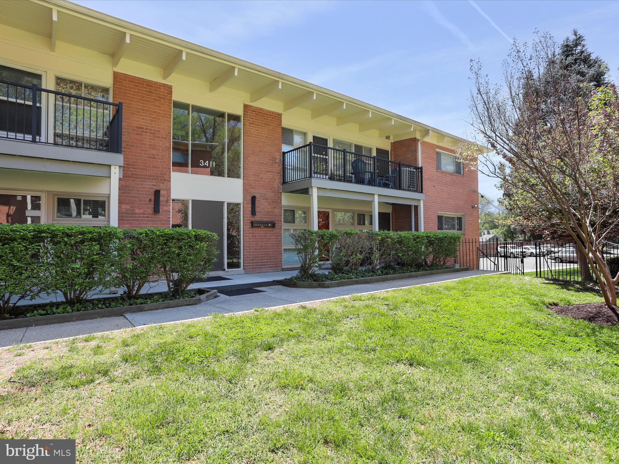 3411 UNIVERSITY BOULEVARD W 204