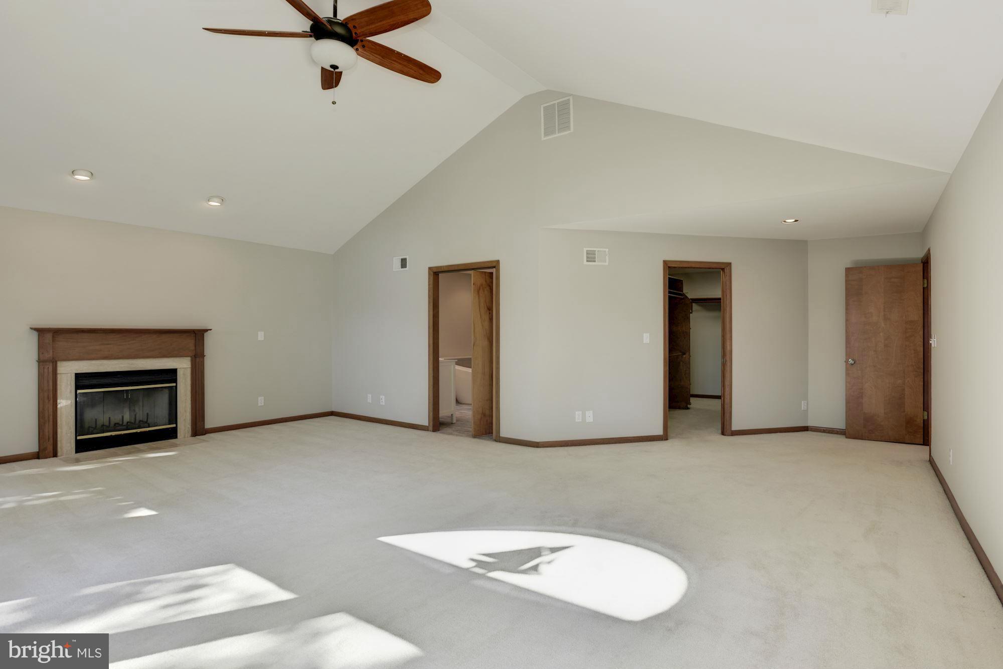 HILLSMERE ESTATES - Residential