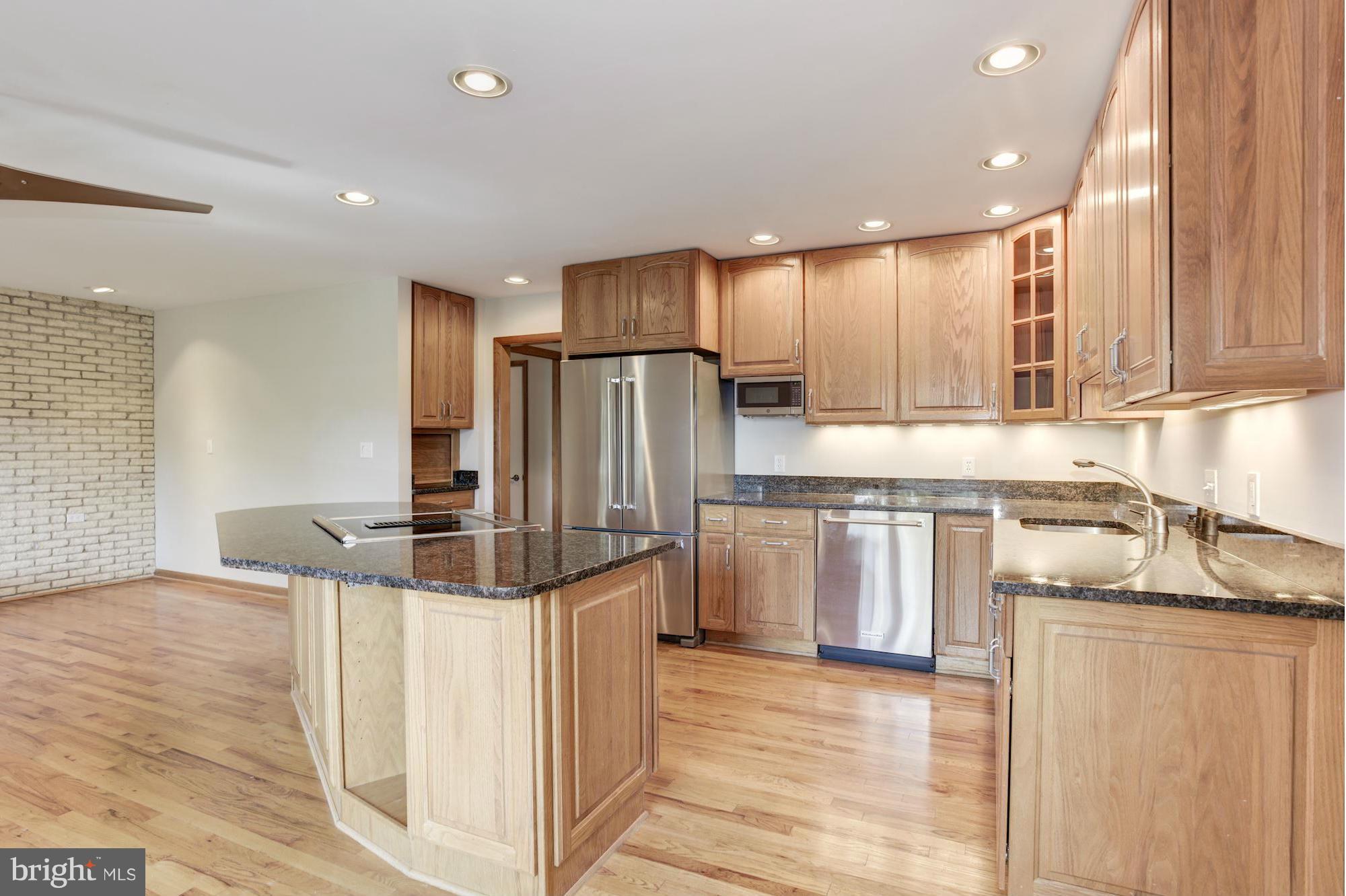 HILLSMERE ESTATES - Residential