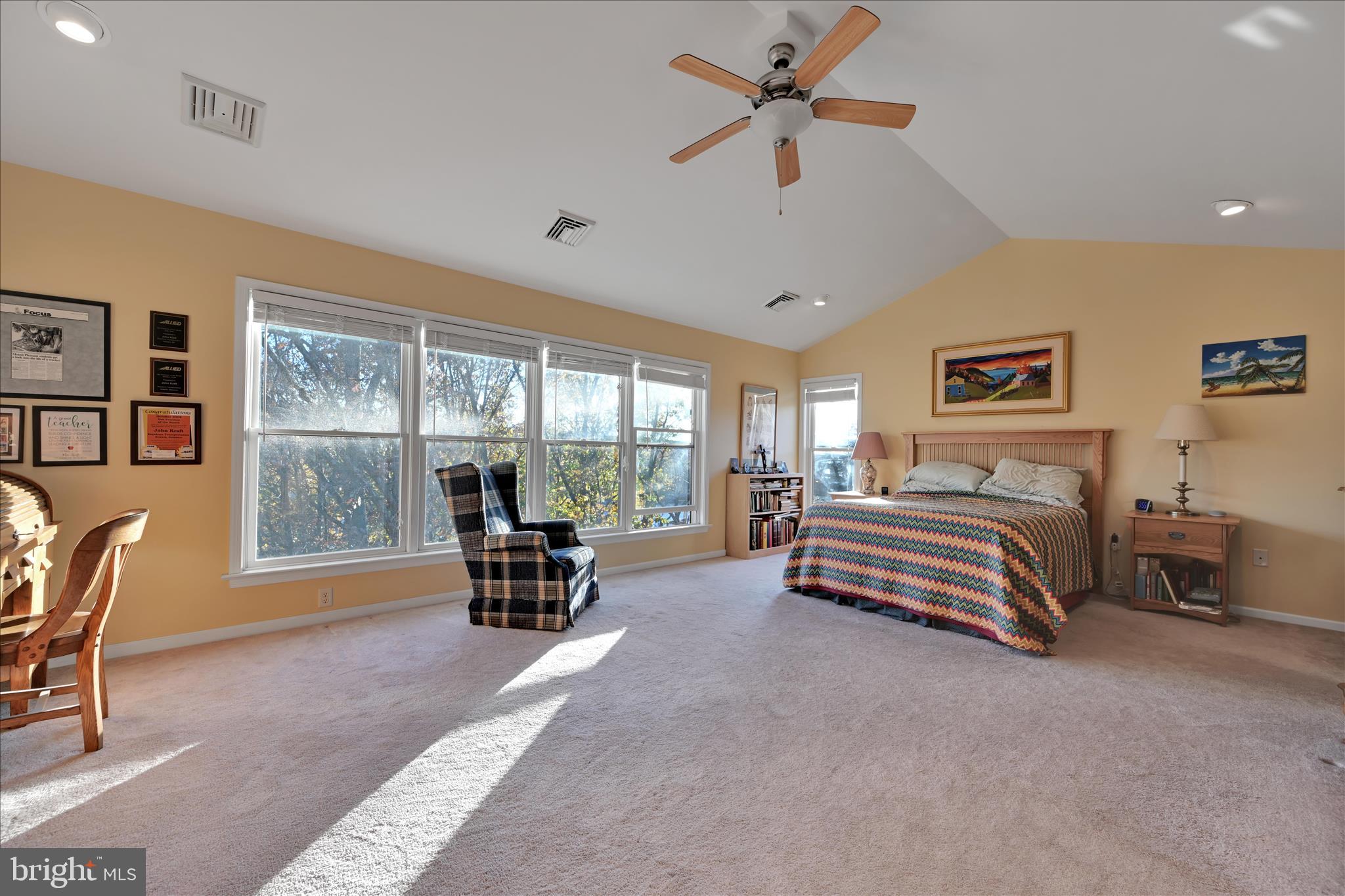 LAKE WYNONAH - Residential