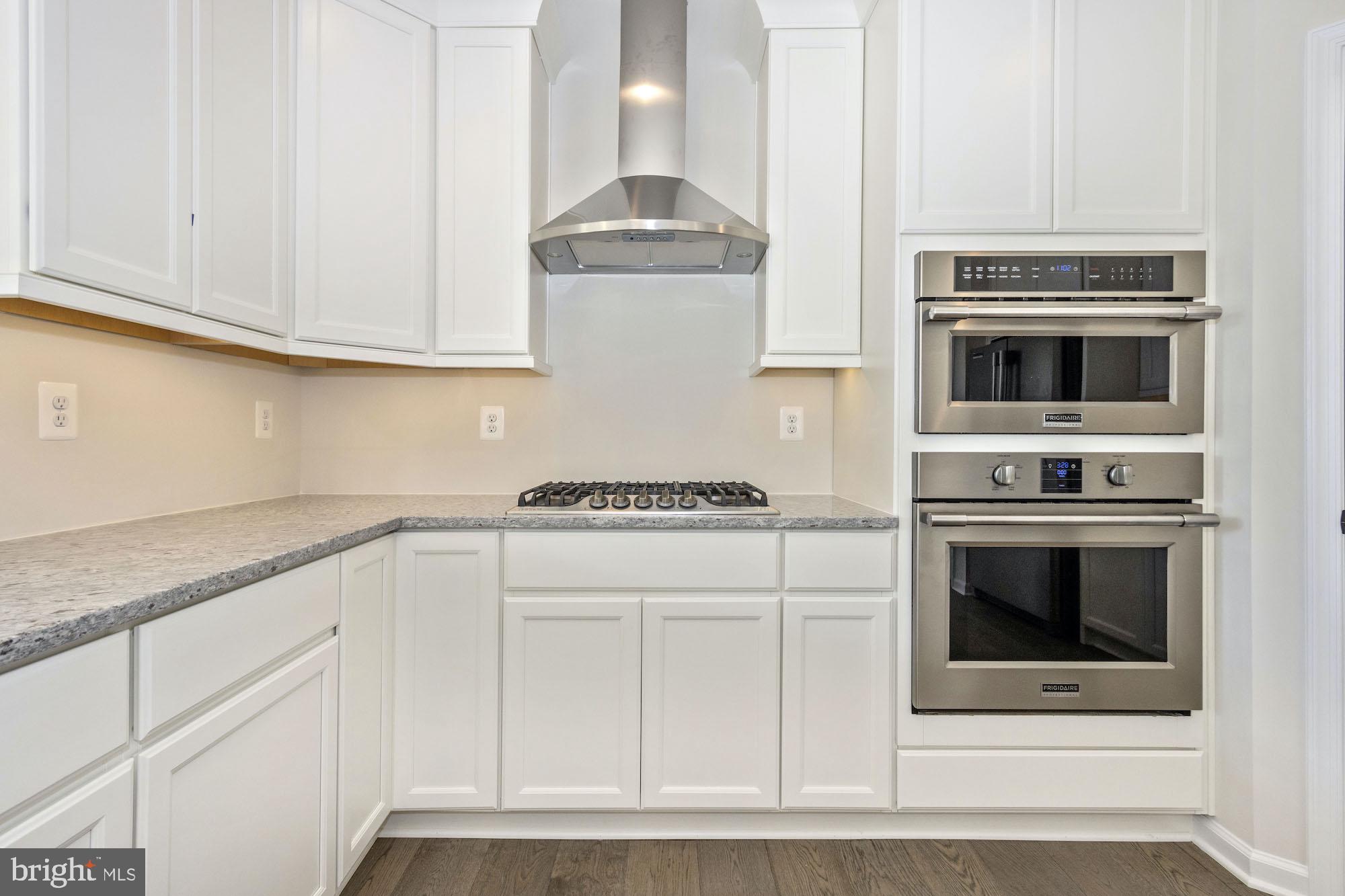 PINEHURST - Residential