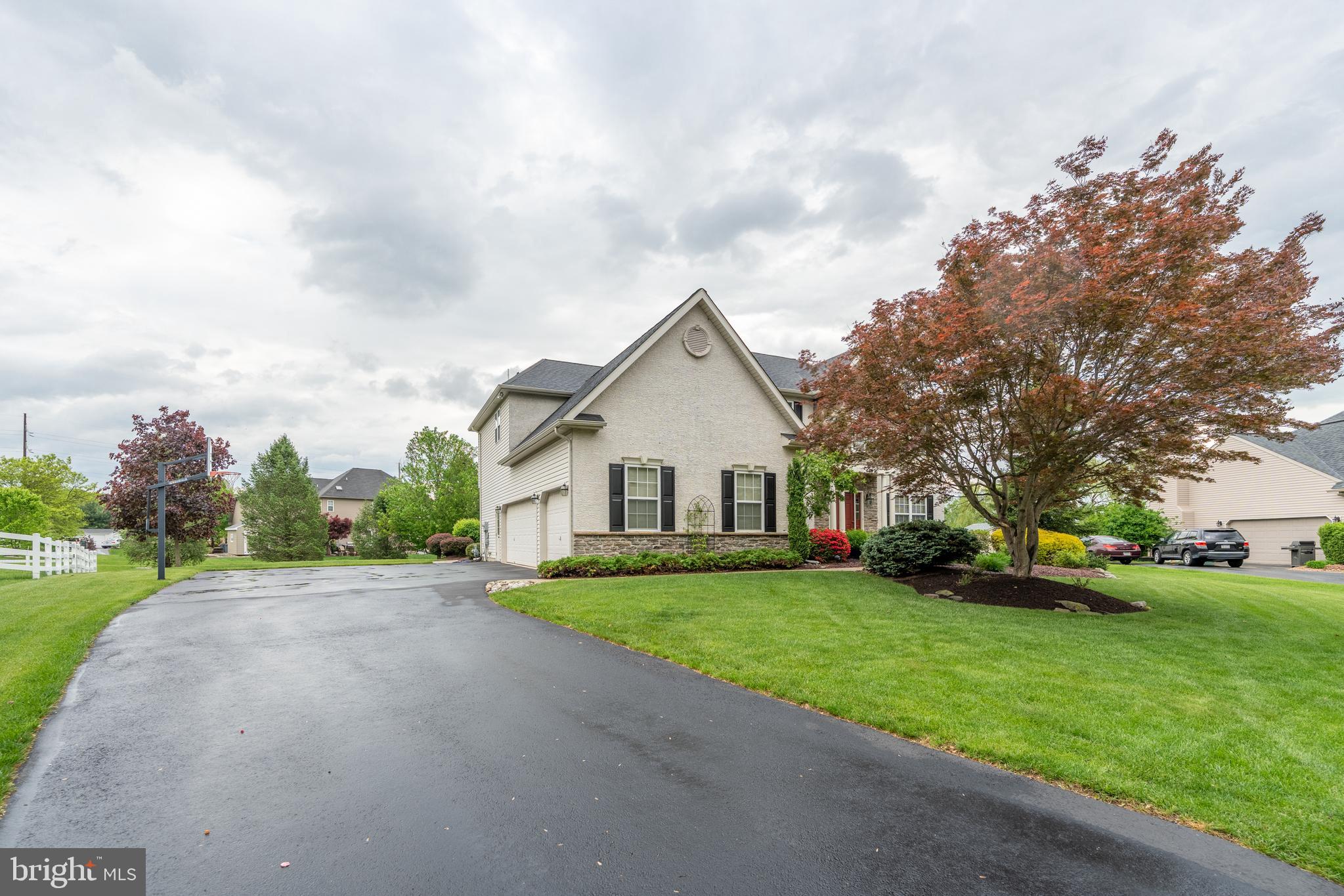 2244 BURGUNDY DRIVE