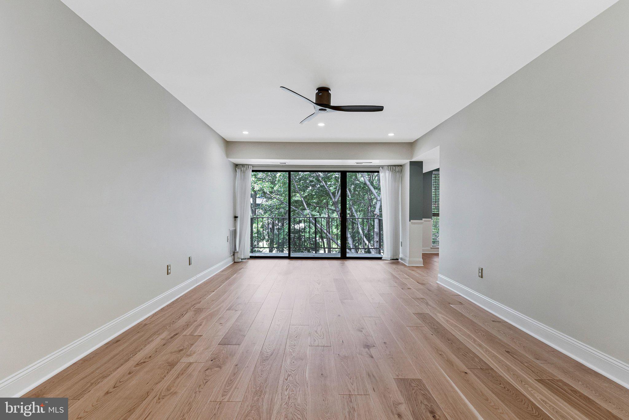 2074 ROYAL FERN COURT 33/22B