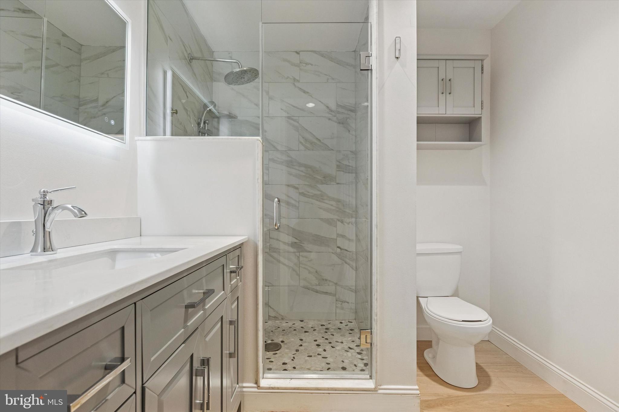 REBEL HILL - Residential