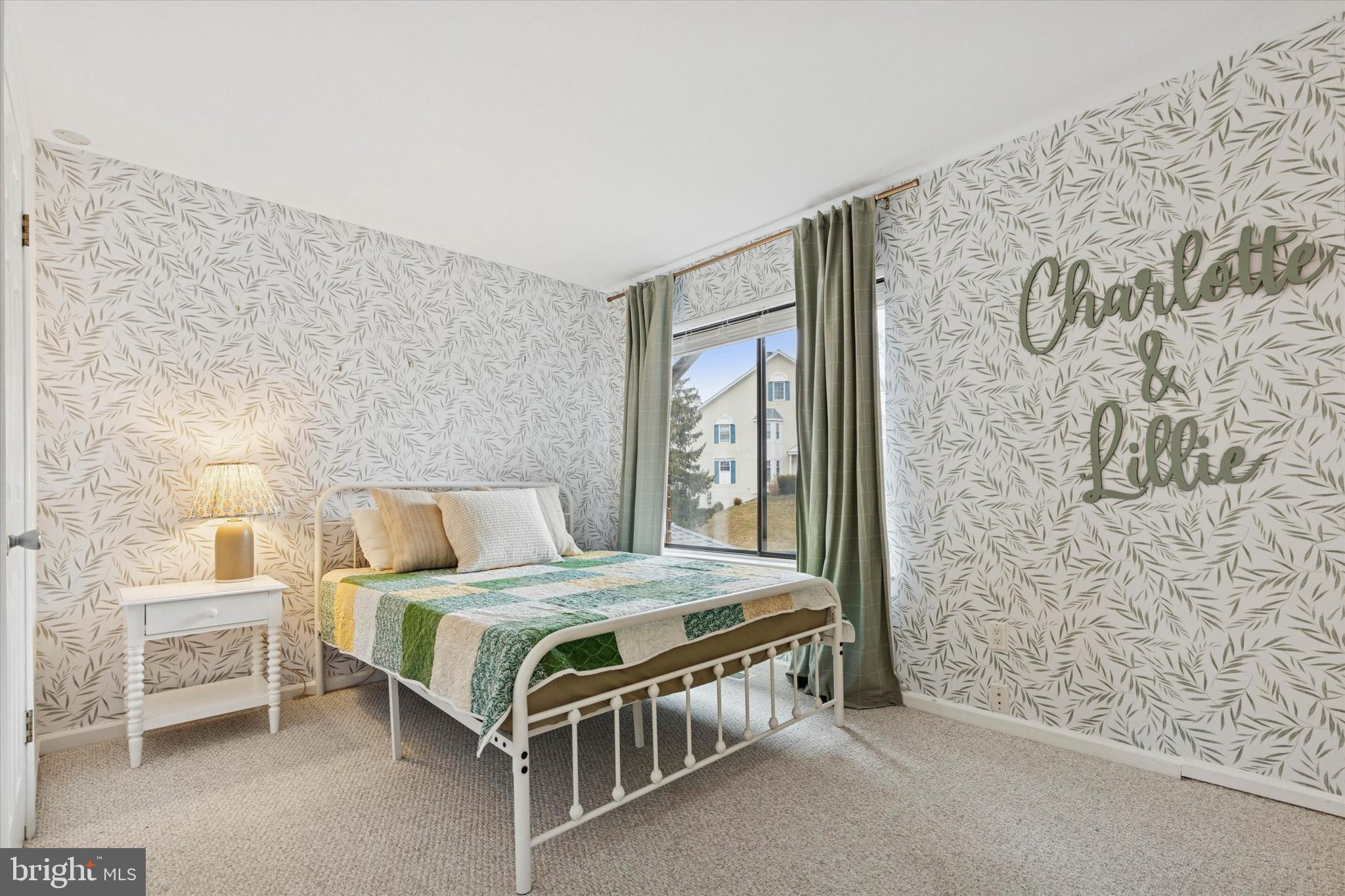 REBEL HILL - Residential