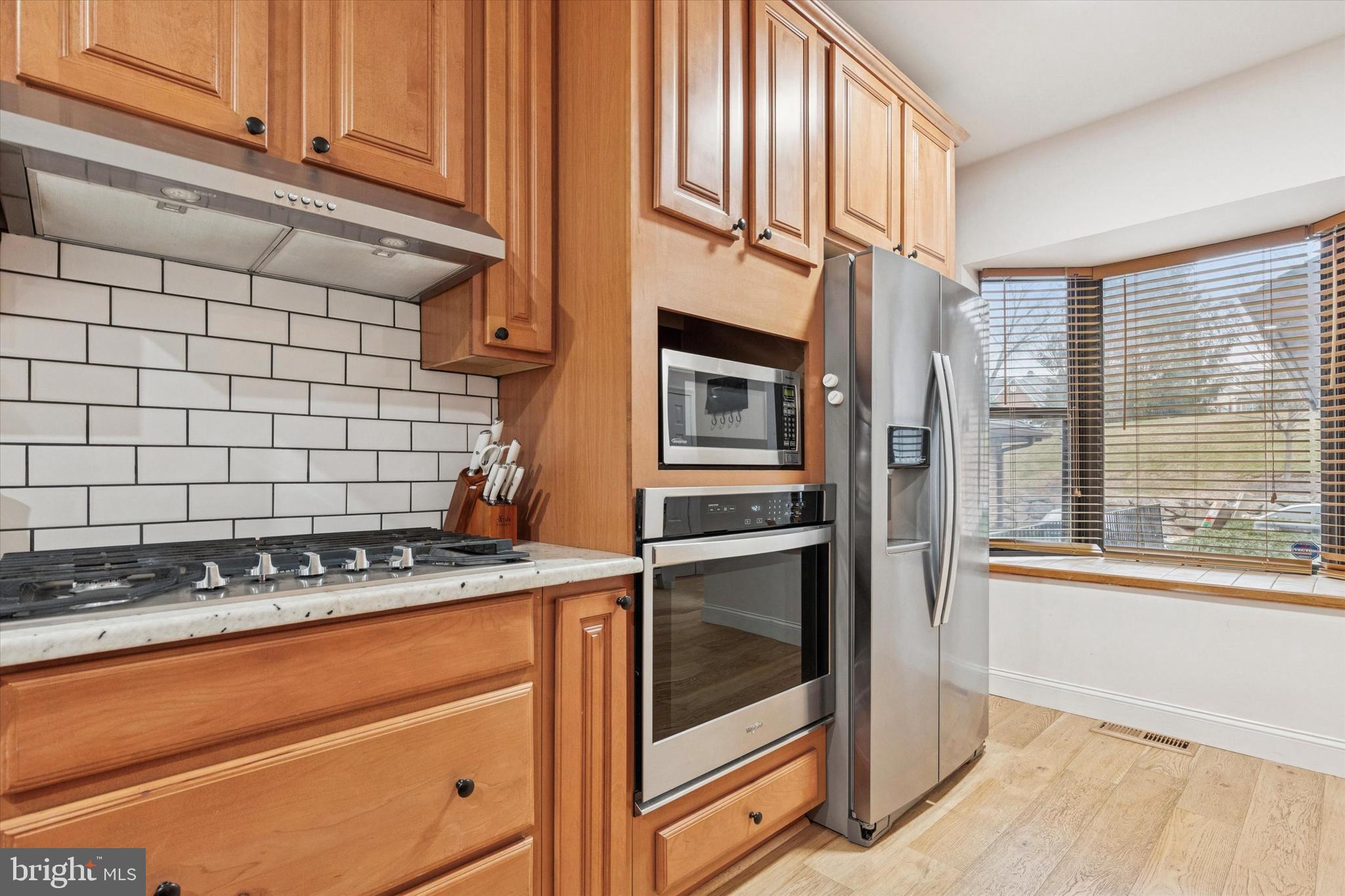 REBEL HILL - Residential