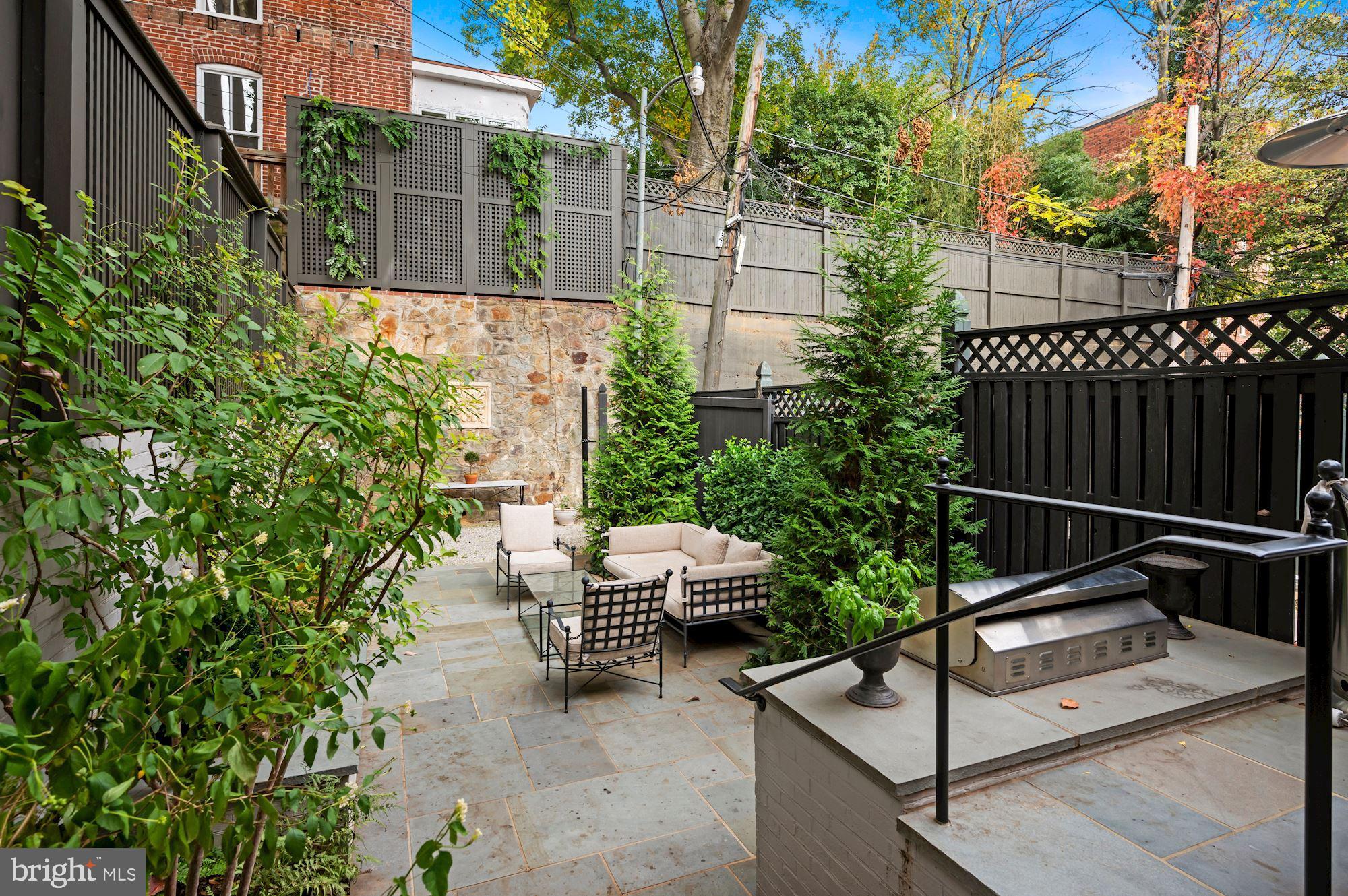 GEORGETOWN - Residential
