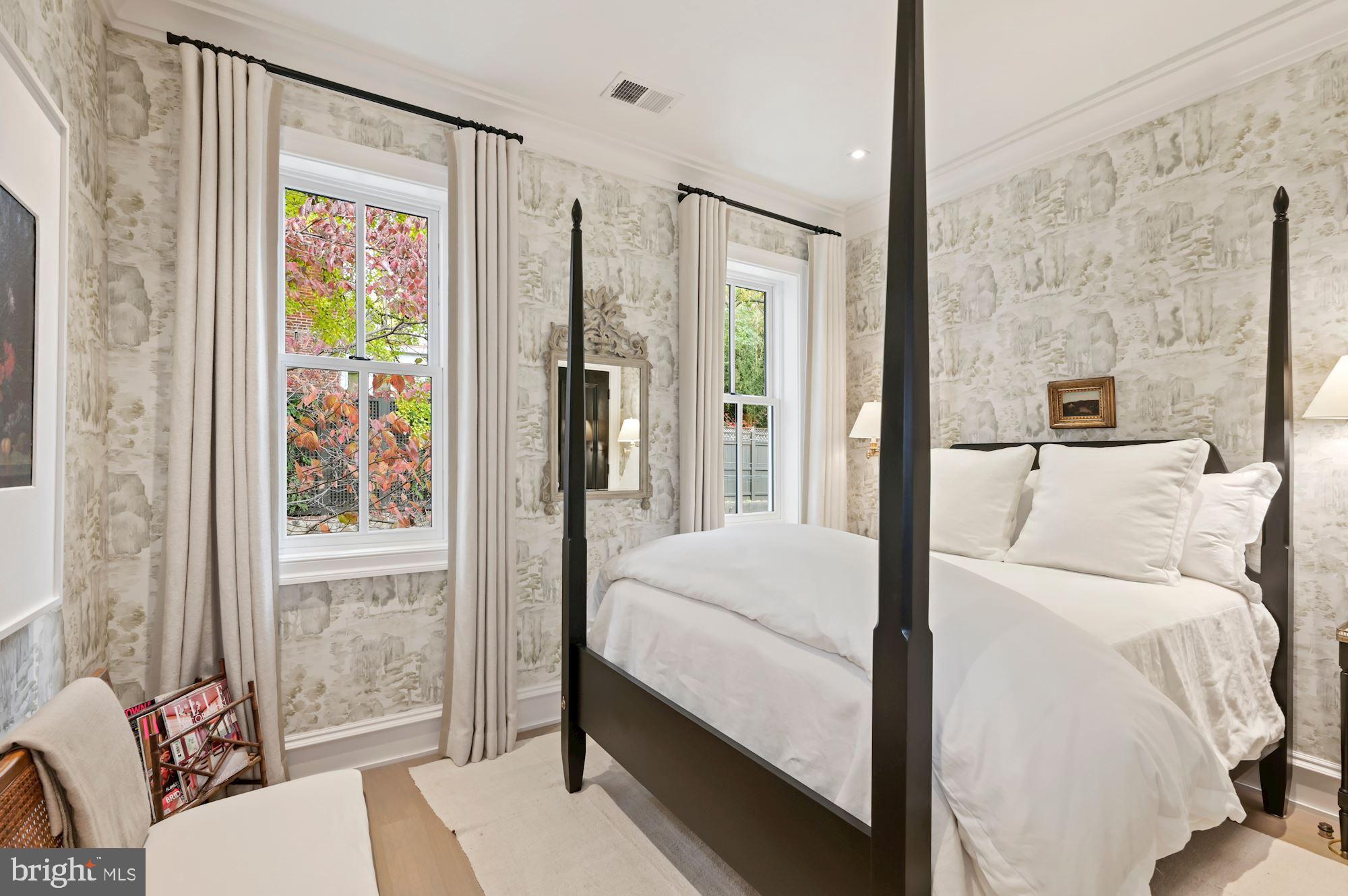 GEORGETOWN - Residential