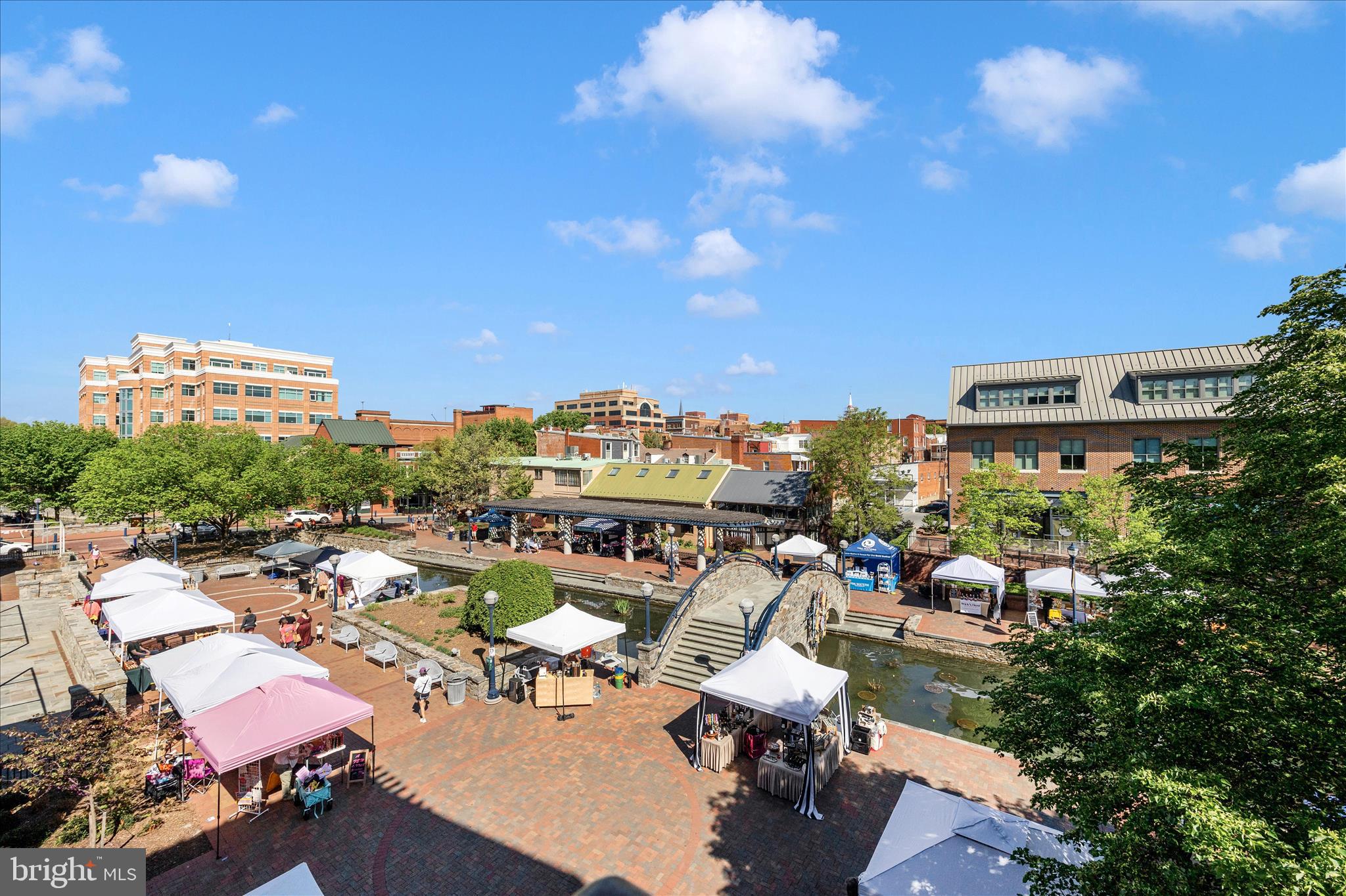 MAXWELL PLACE - Residential