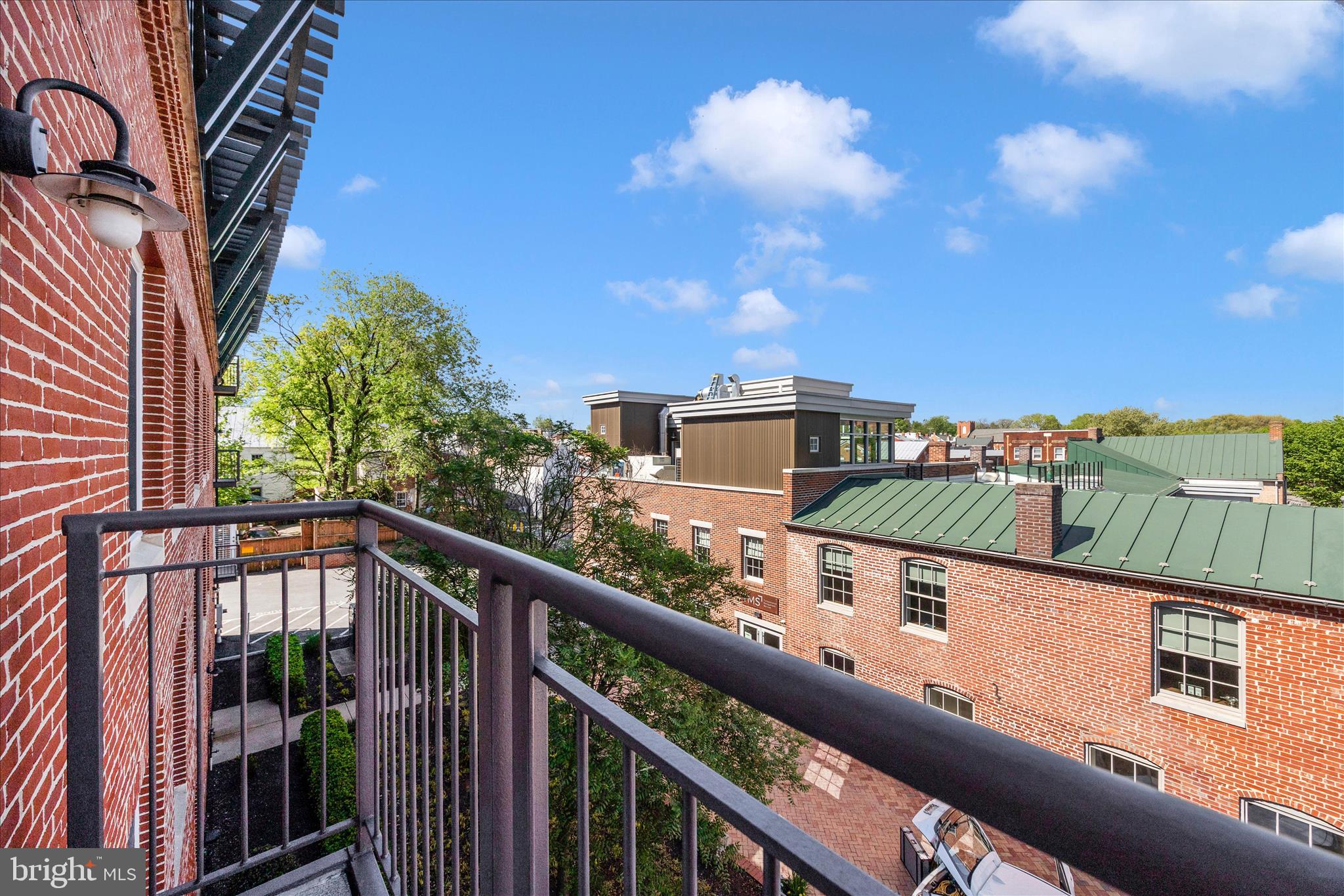 MAXWELL PLACE - Residential