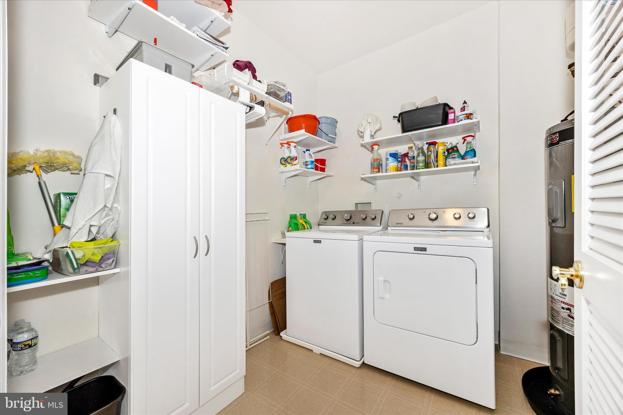 MAXWELL PLACE - Residential