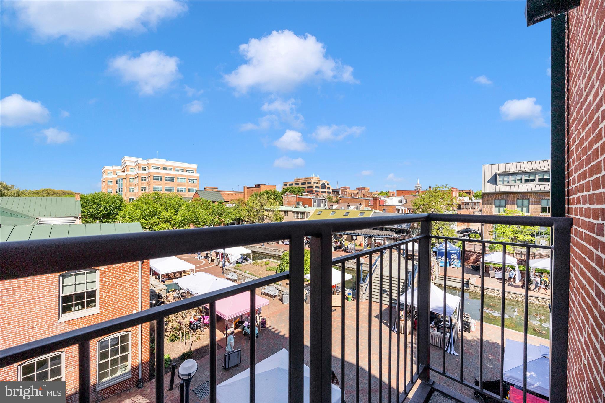 MAXWELL PLACE - Residential