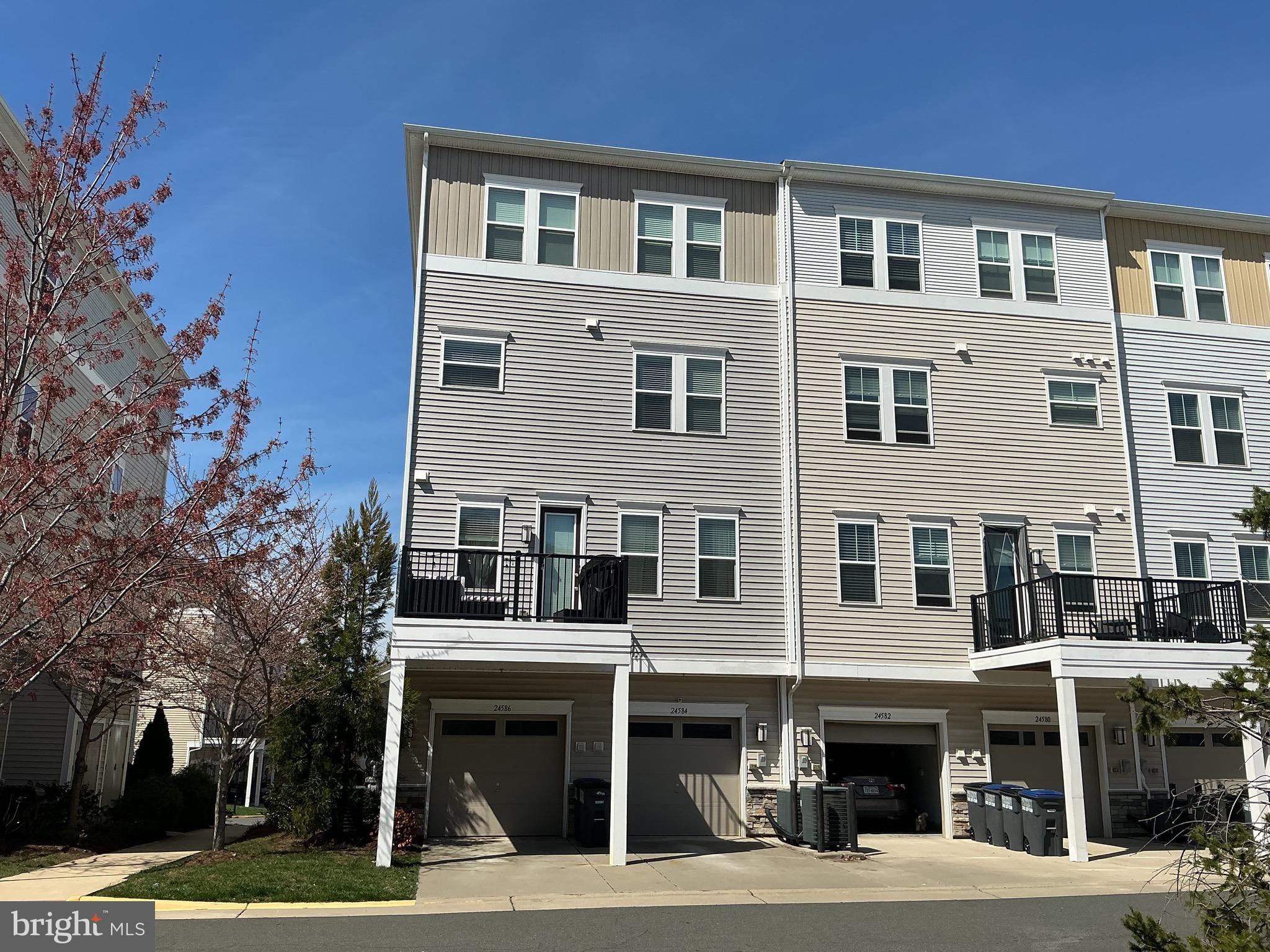 STONE RIDGE - Residential