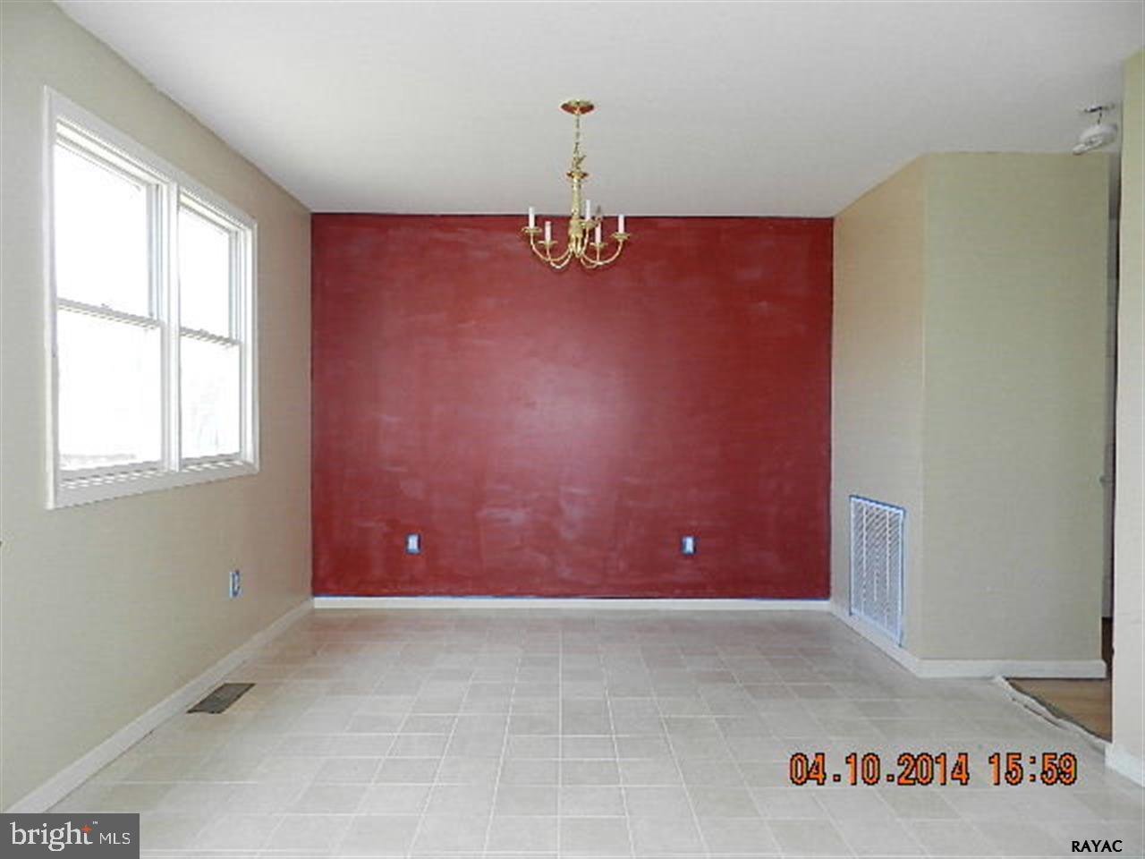 GOLDSBORO MANOR - Residential