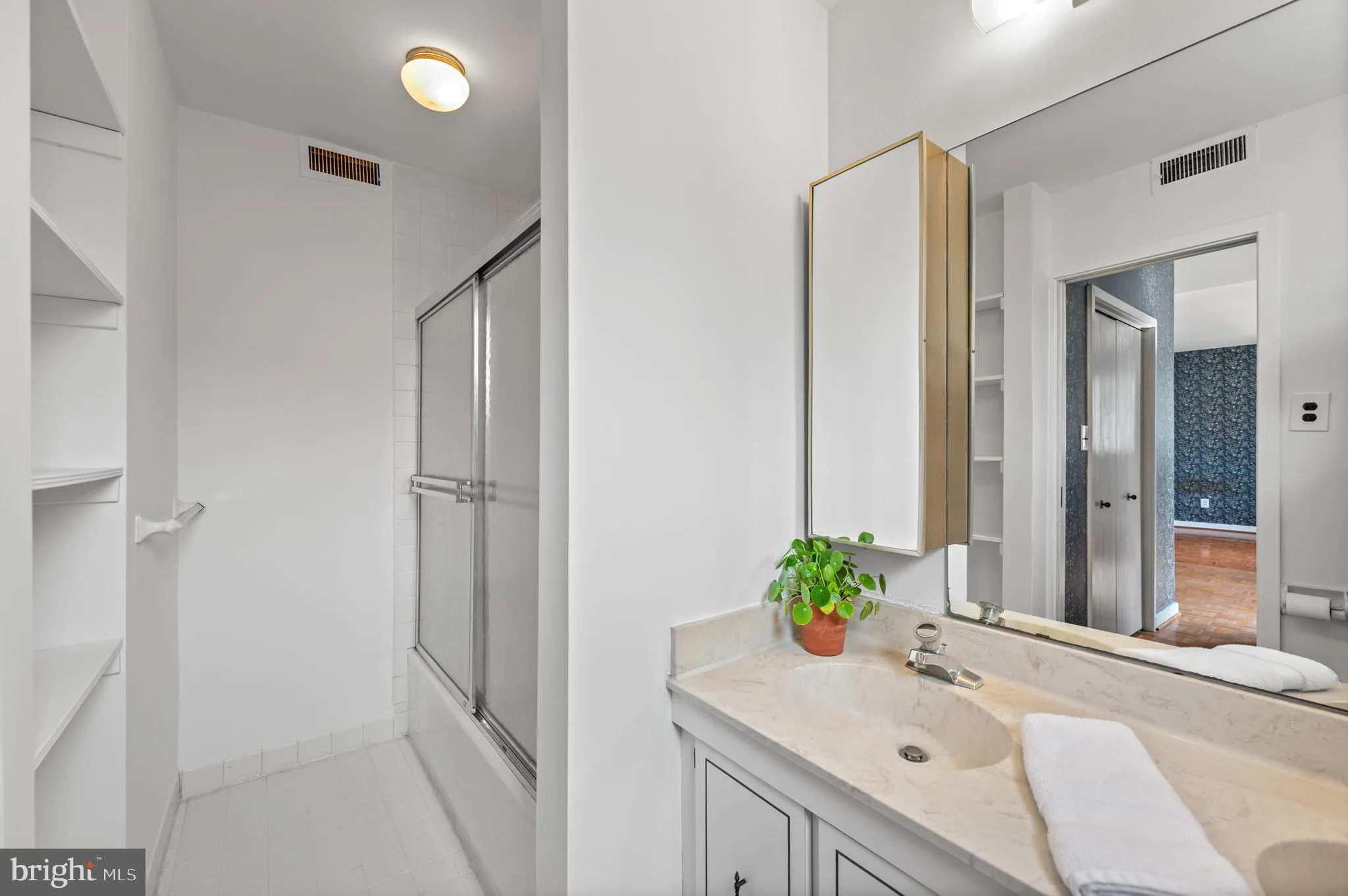 Devon, Pennsylvania 19333, United States, 3 Bedrooms Bedrooms, ,3 BathroomsBathrooms,Residential,Coming Soon,178619