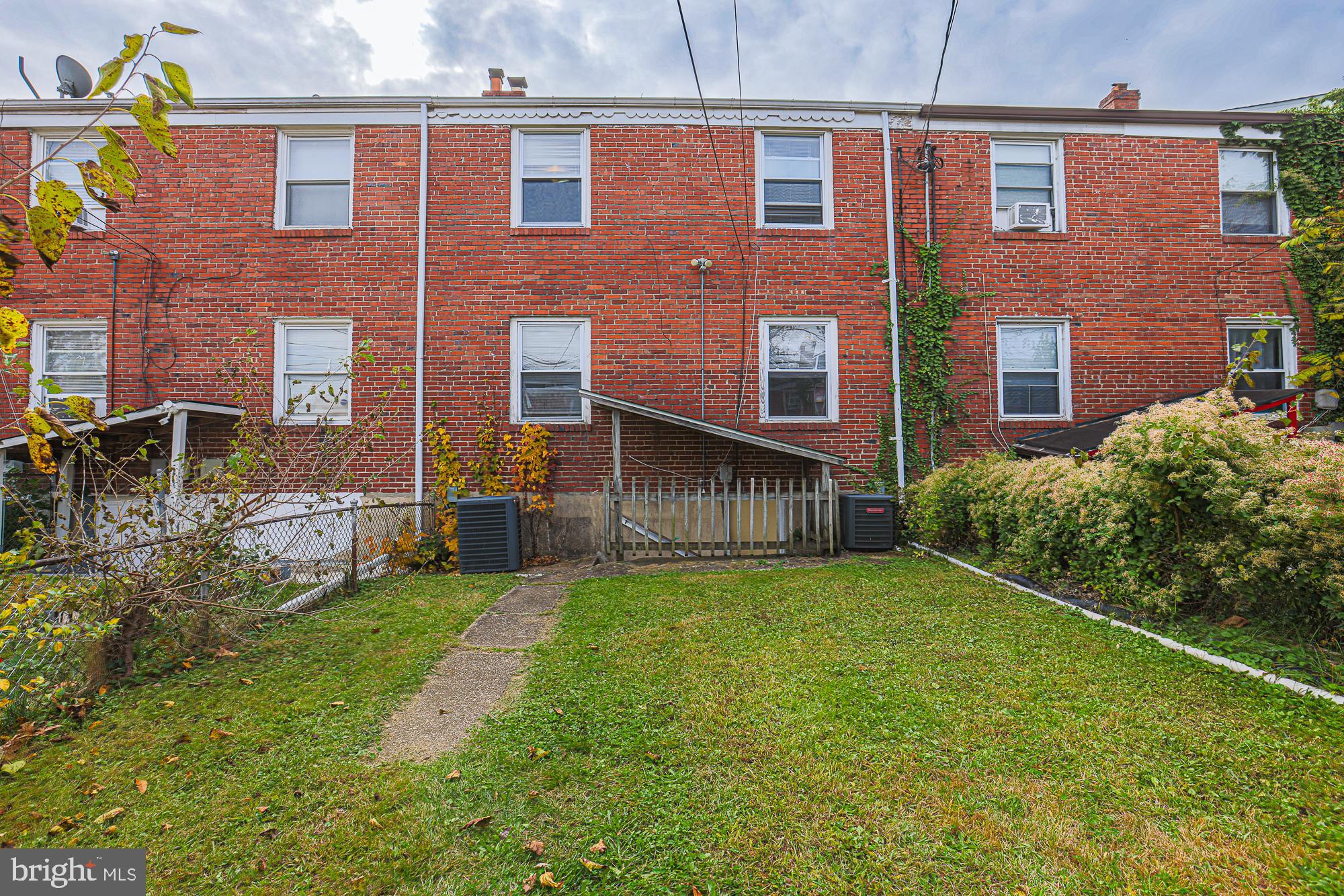 HILLENDALE ESTATES - Residential