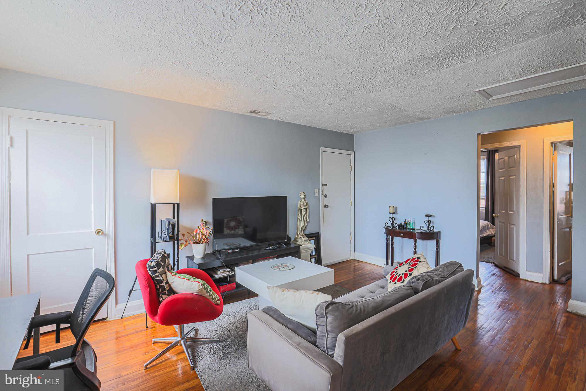 HILLENDALE ESTATES - Residential