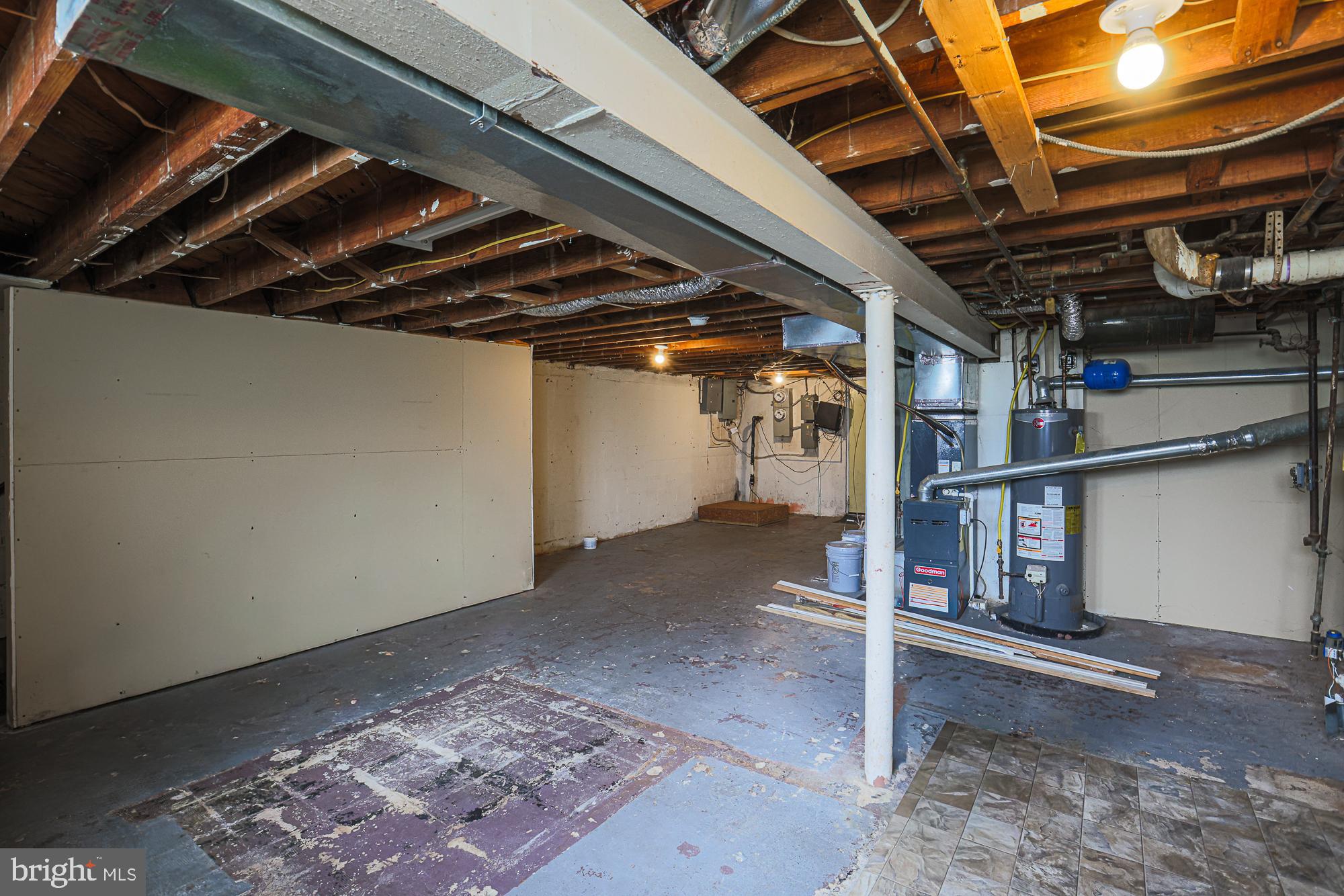 HILLENDALE ESTATES - Residential