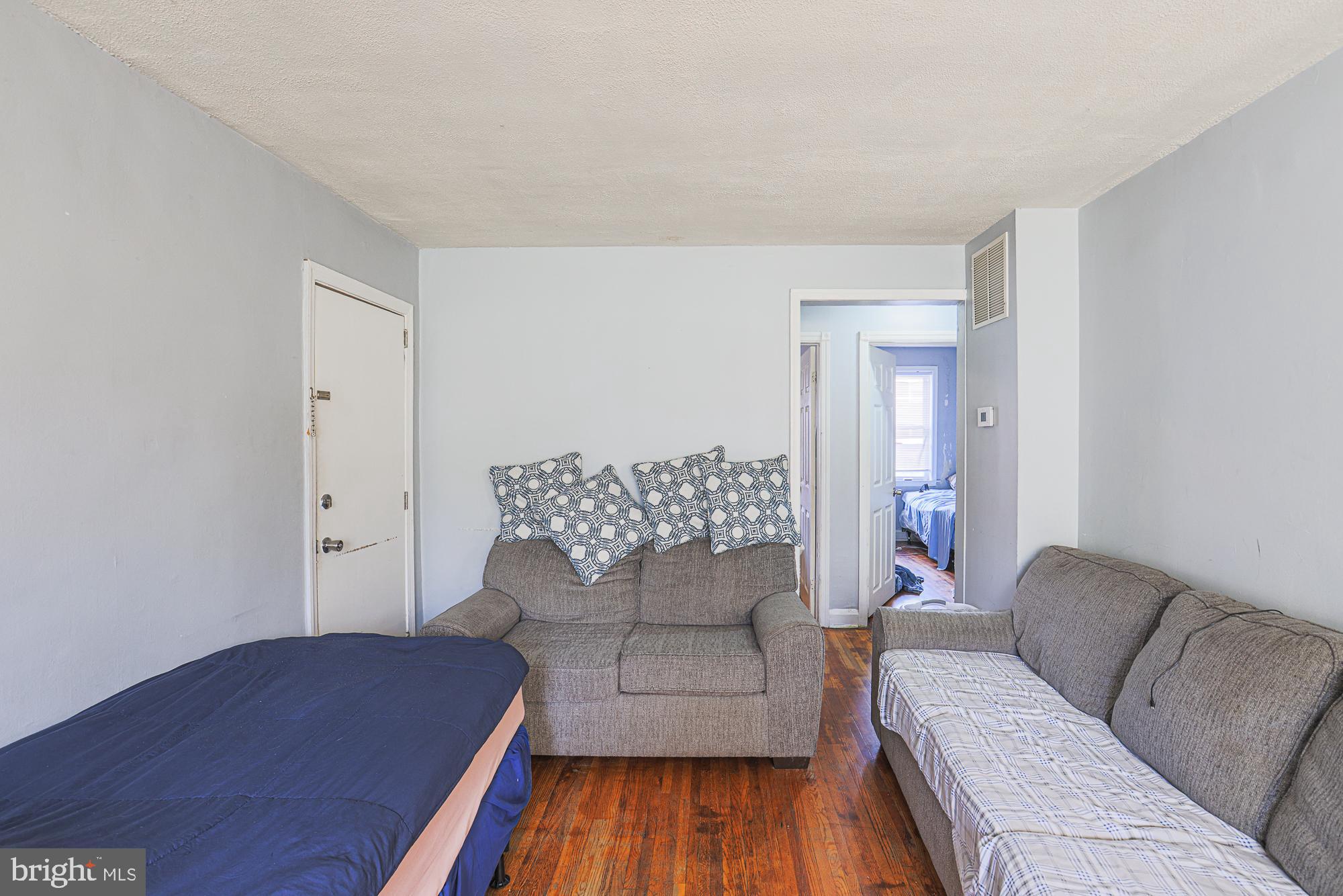 HILLENDALE ESTATES - Residential