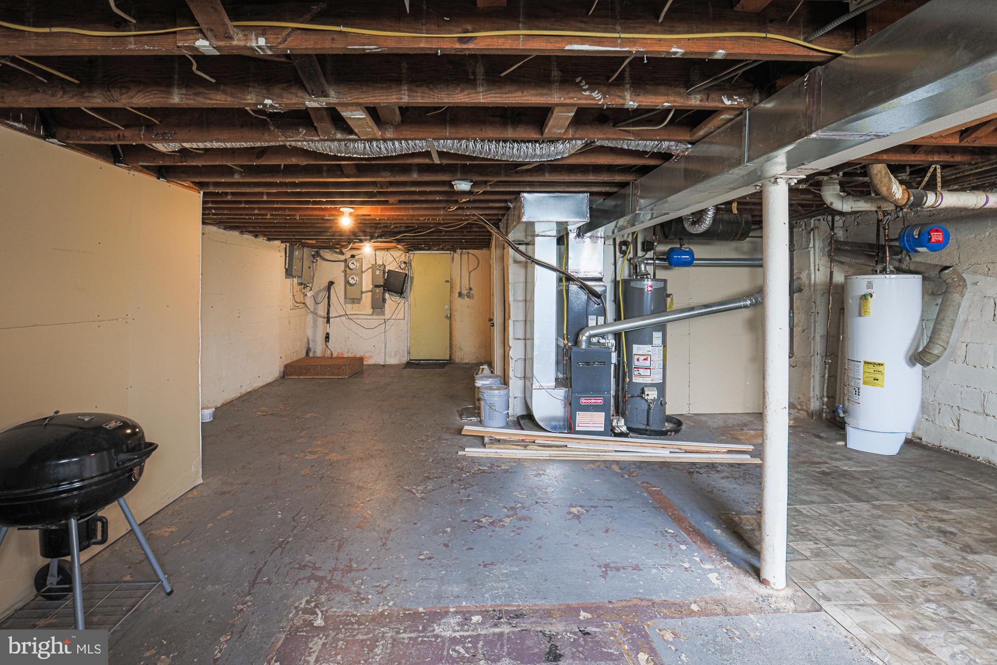 HILLENDALE ESTATES - Residential