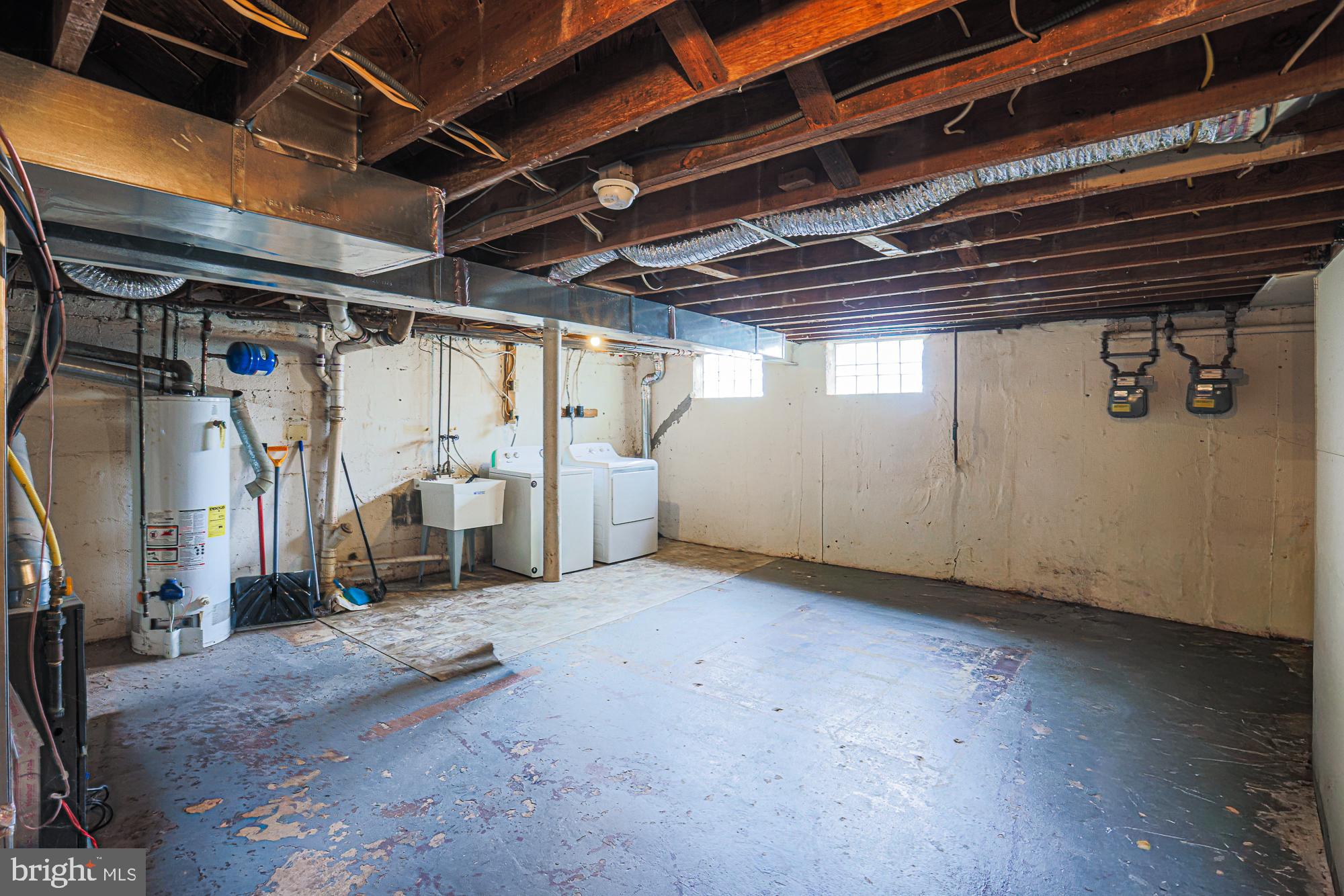 HILLENDALE ESTATES - Residential