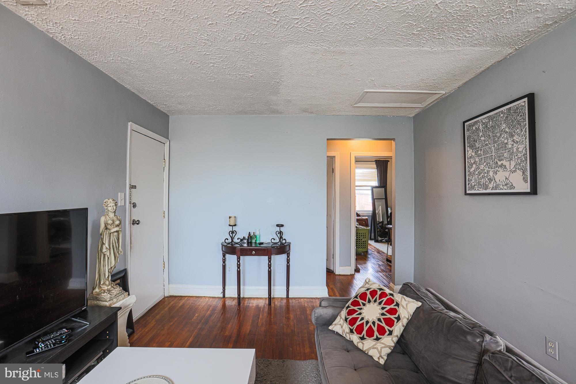 HILLENDALE ESTATES - Residential