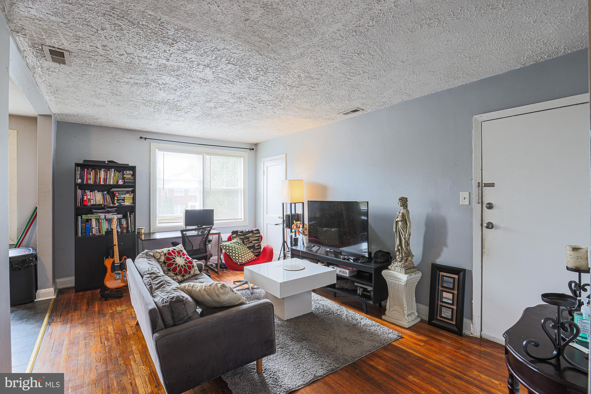 HILLENDALE ESTATES - Residential