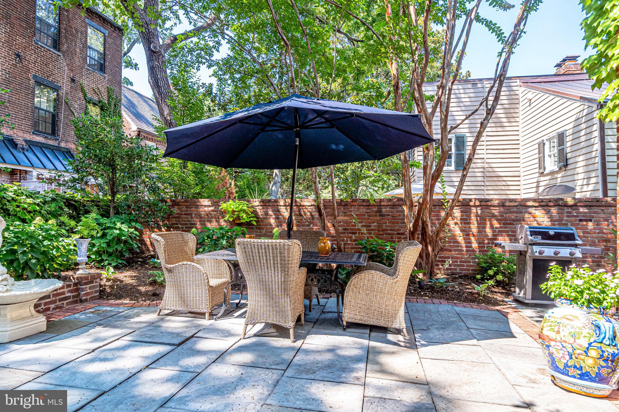 OLD TOWN ALEXANDRIA - Residential