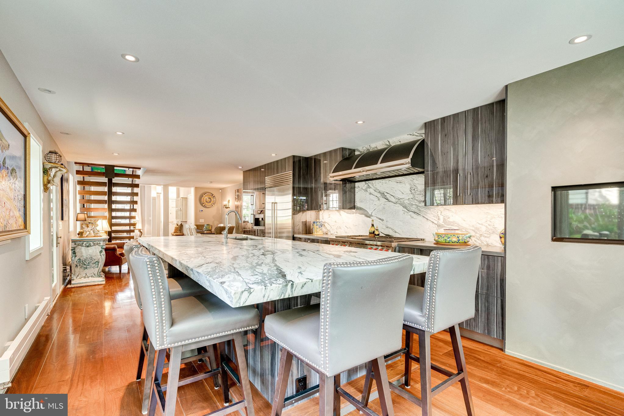 OLD TOWN ALEXANDRIA - Residential