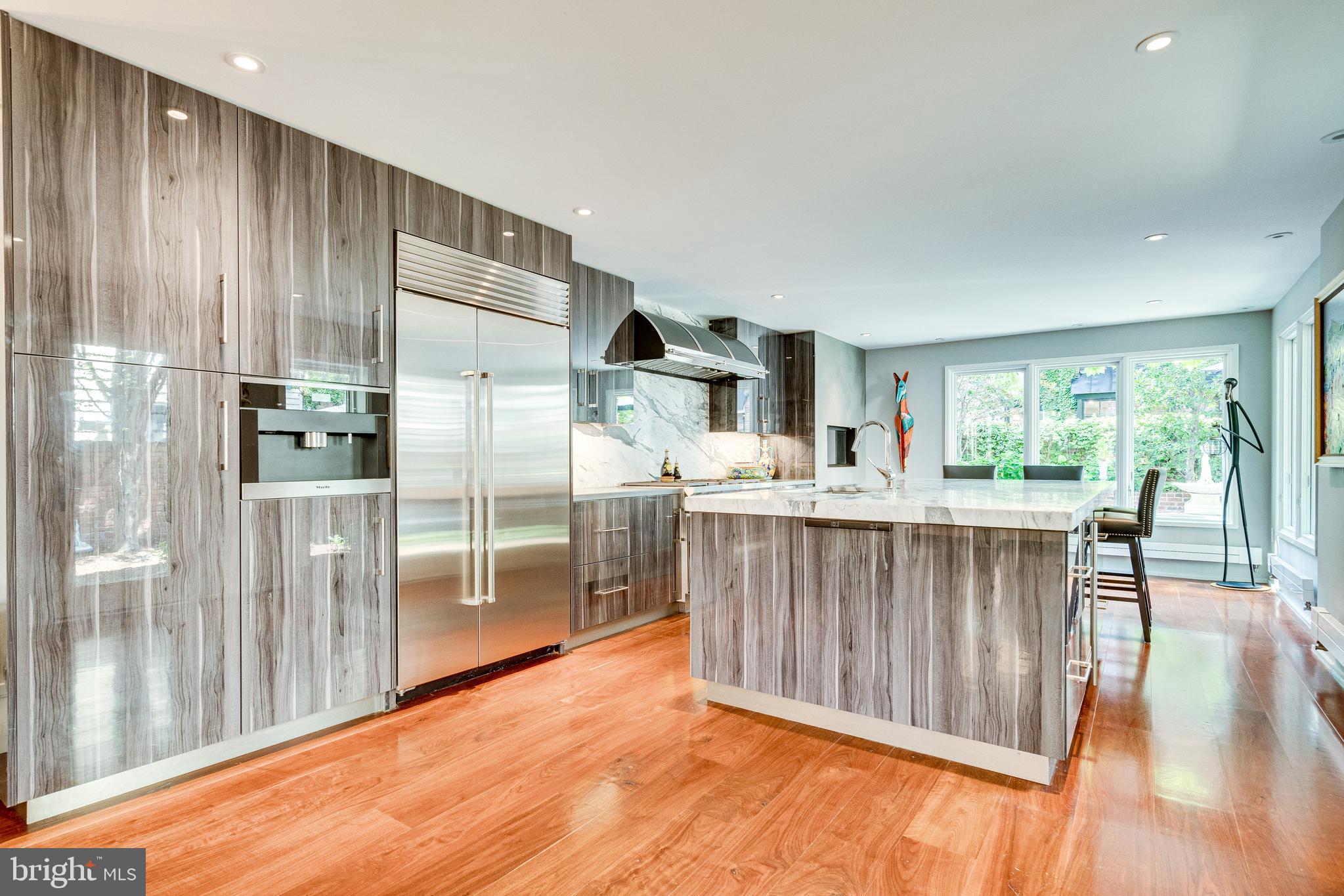 OLD TOWN ALEXANDRIA - Residential