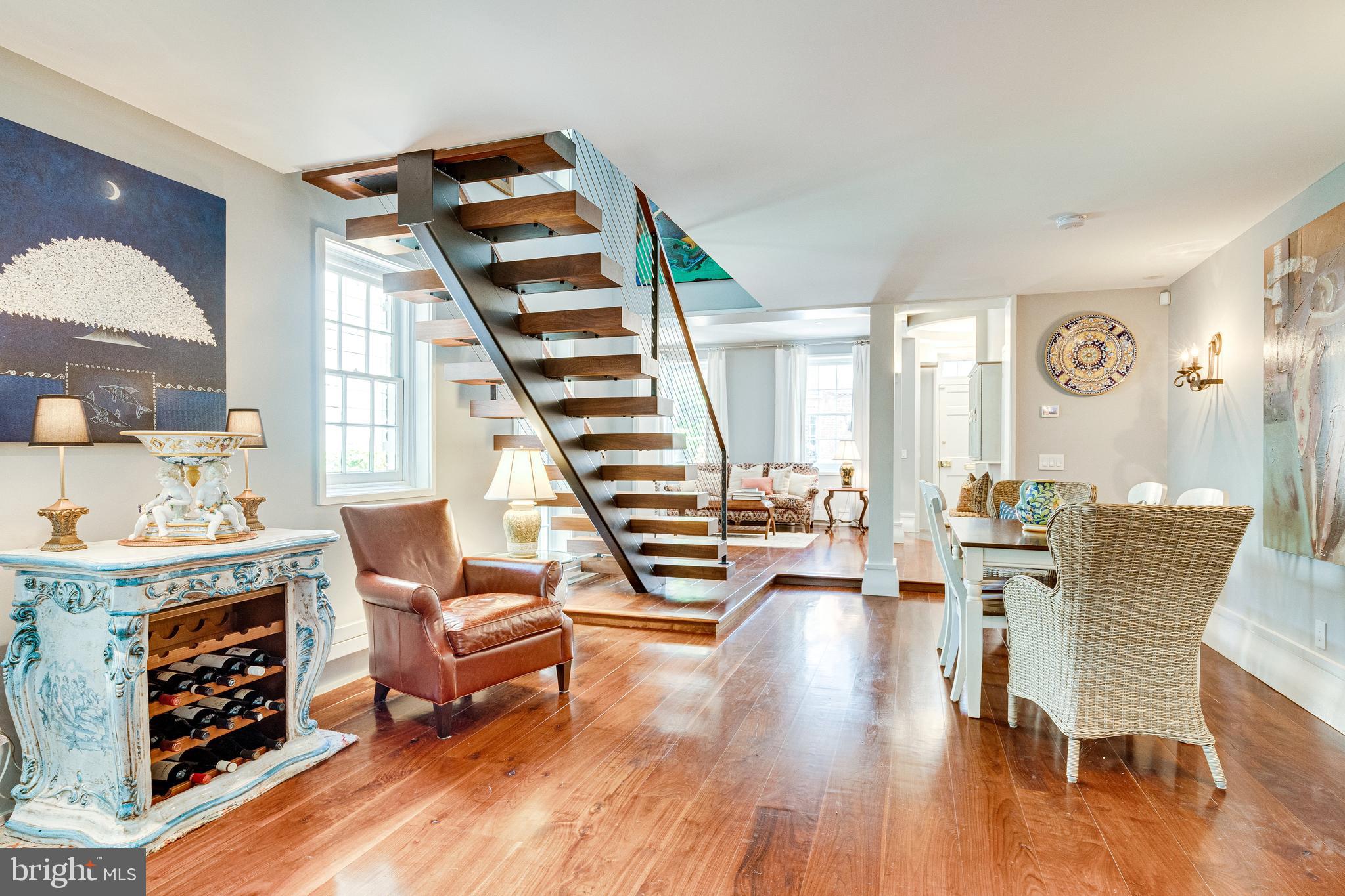 OLD TOWN ALEXANDRIA - Residential